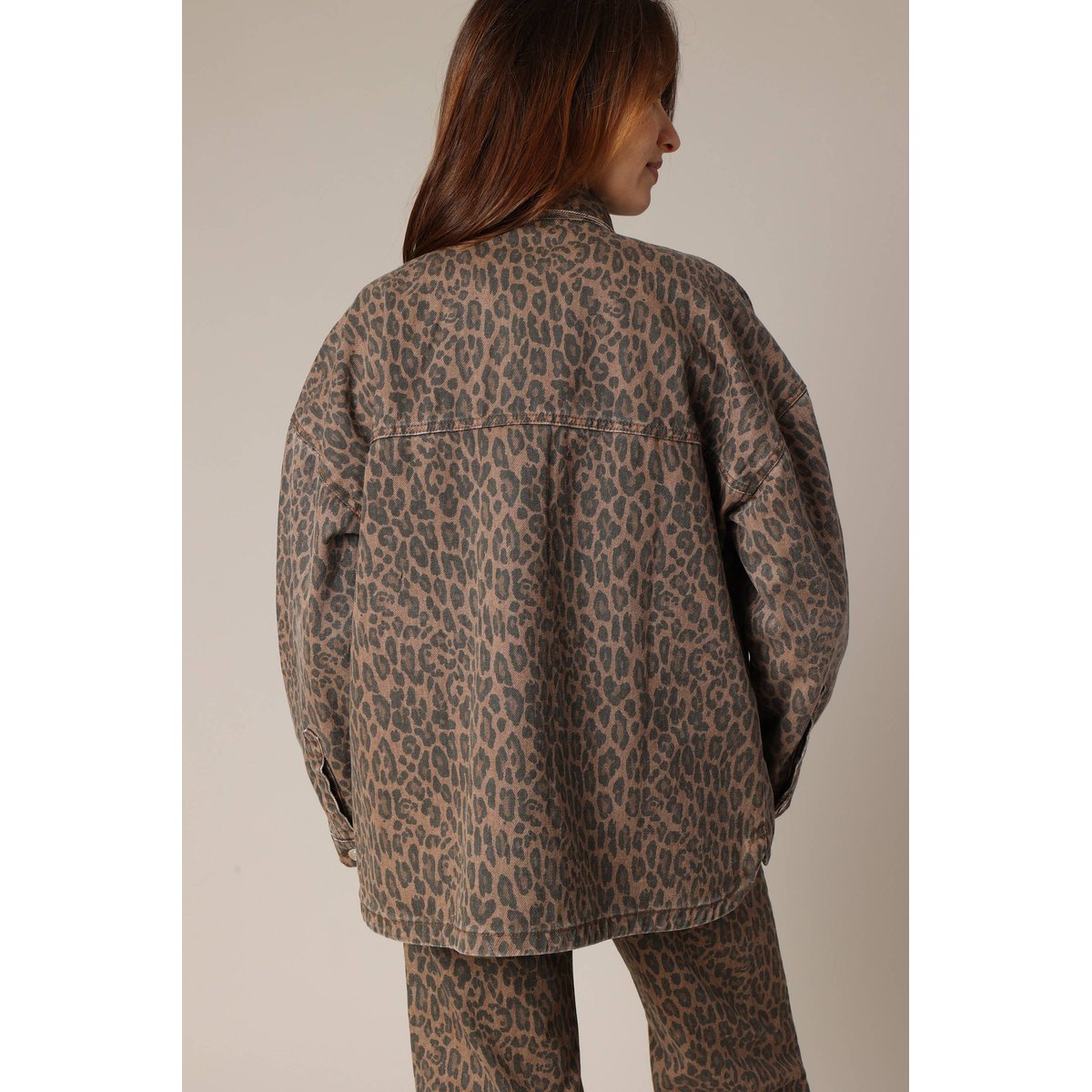Surchemise 100 % coton imprimé léopard CAMINA camel, DEELUXE
