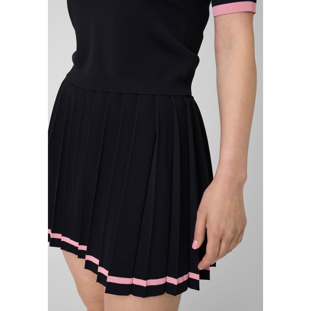 Mini-Jupe Plissée noir, GUESS