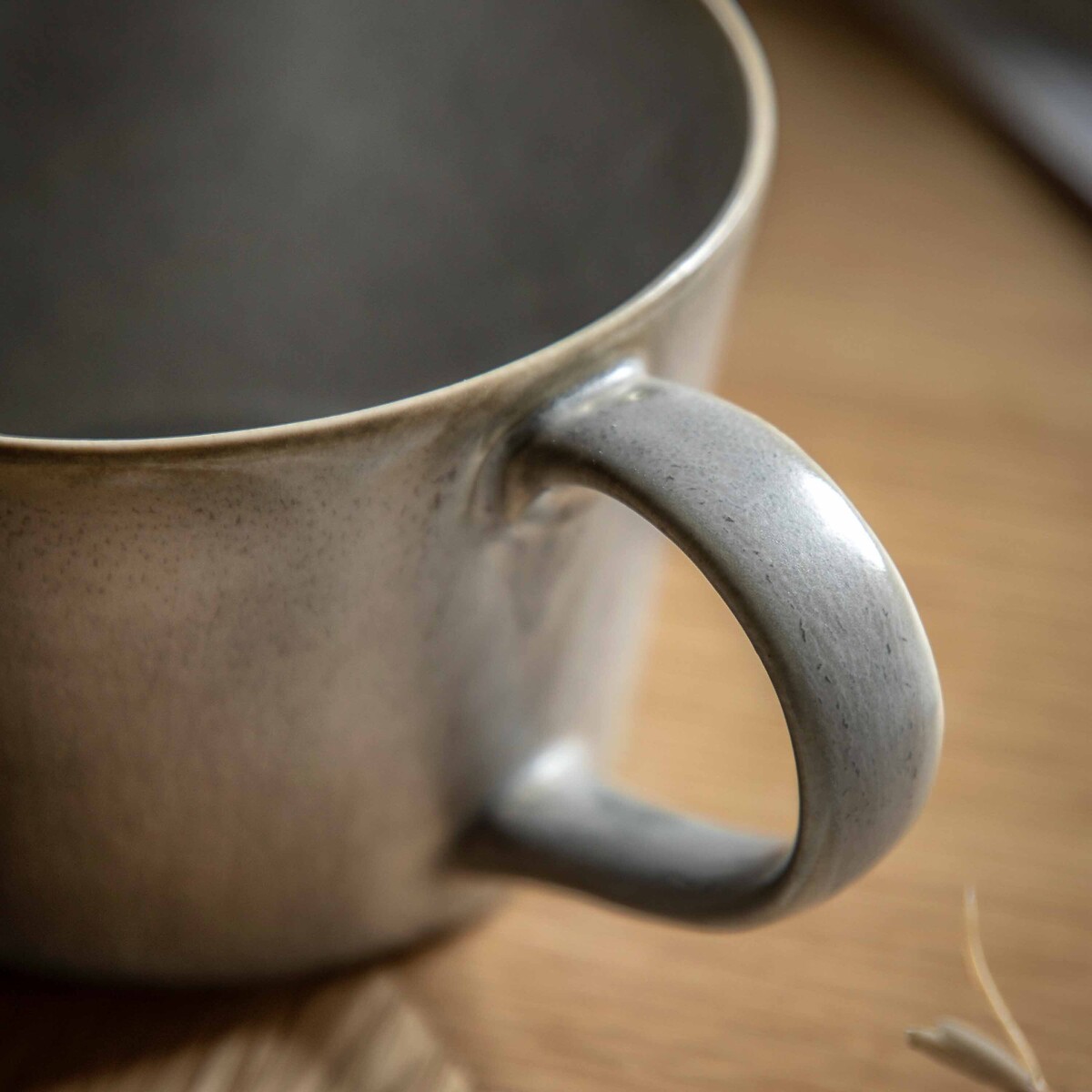 Set of 4 Pebble Glaze Mugs dove grey, ÉDITÉ