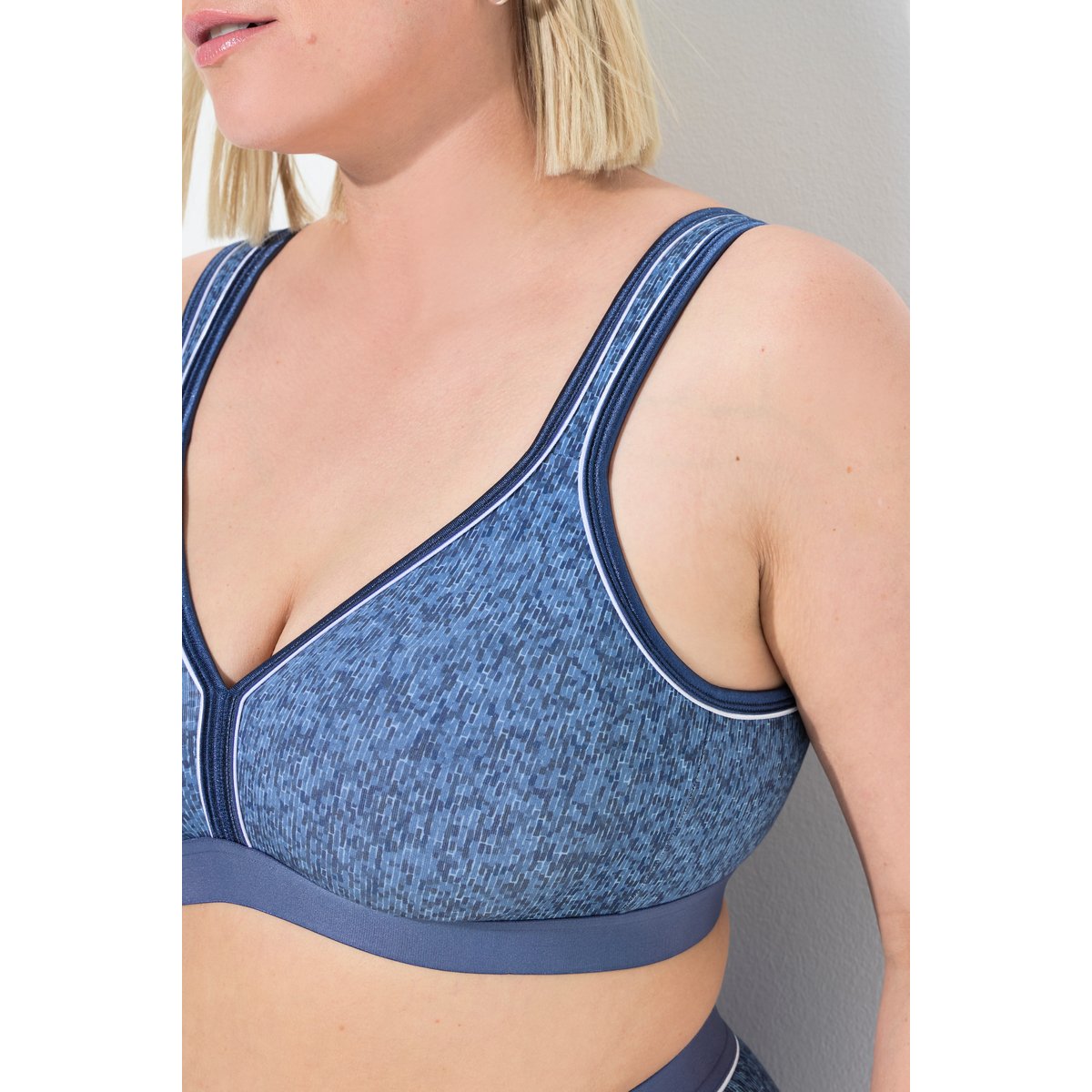 Soutien-gorge minimiseur, sans armatures bleu voile clair, ULLA POPKEN
