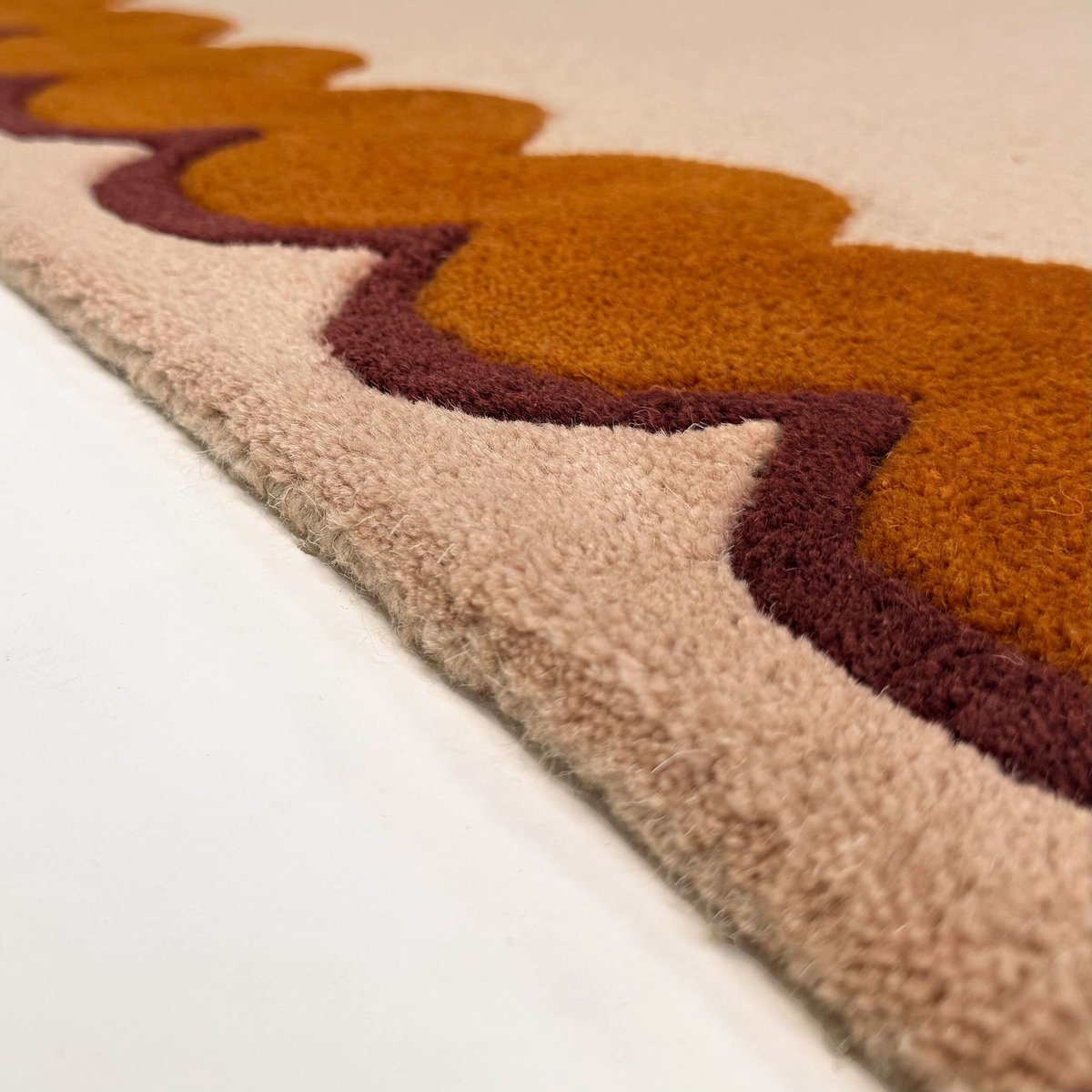 Tapis à bordure en laine WIGGLE orange, FLAIR RUGS