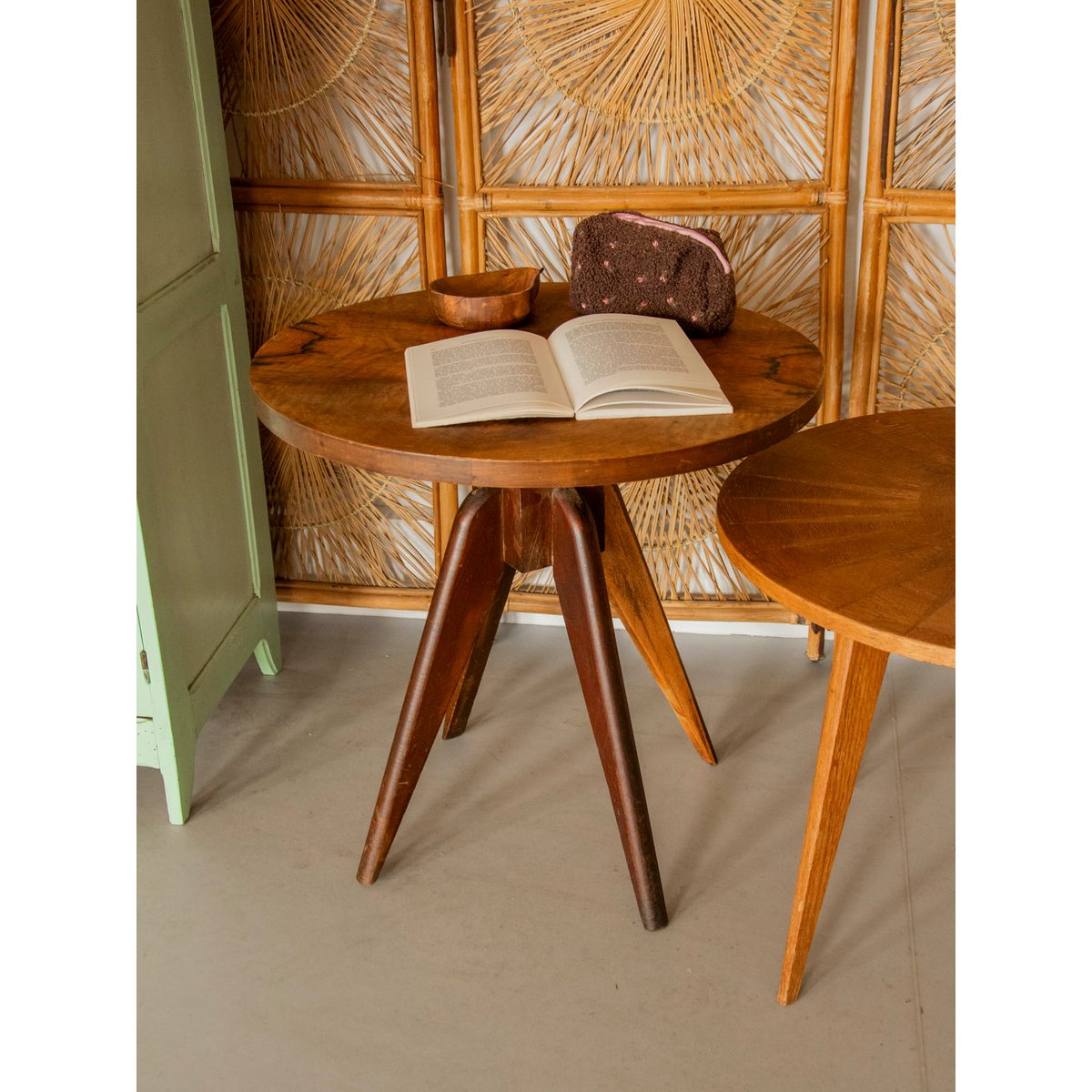 Table basse au bois brut Donna N°1539 - Bon état bois foncé, DEBONGOUT