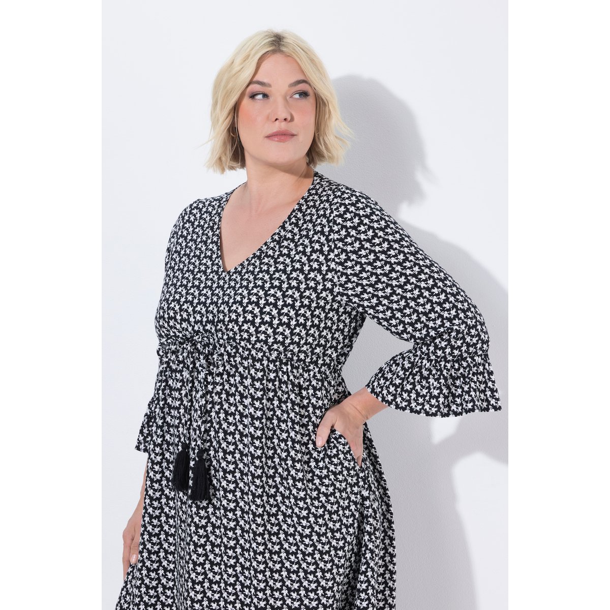 Robe midi coupe évasée noir, ULLA POPKEN