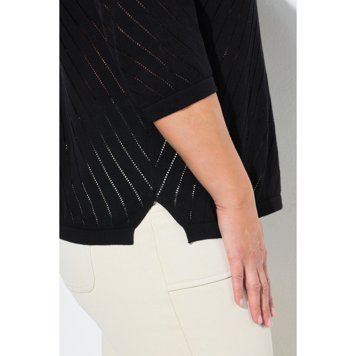 Pull-over à texture rayée, col rond noir, ULLA POPKEN