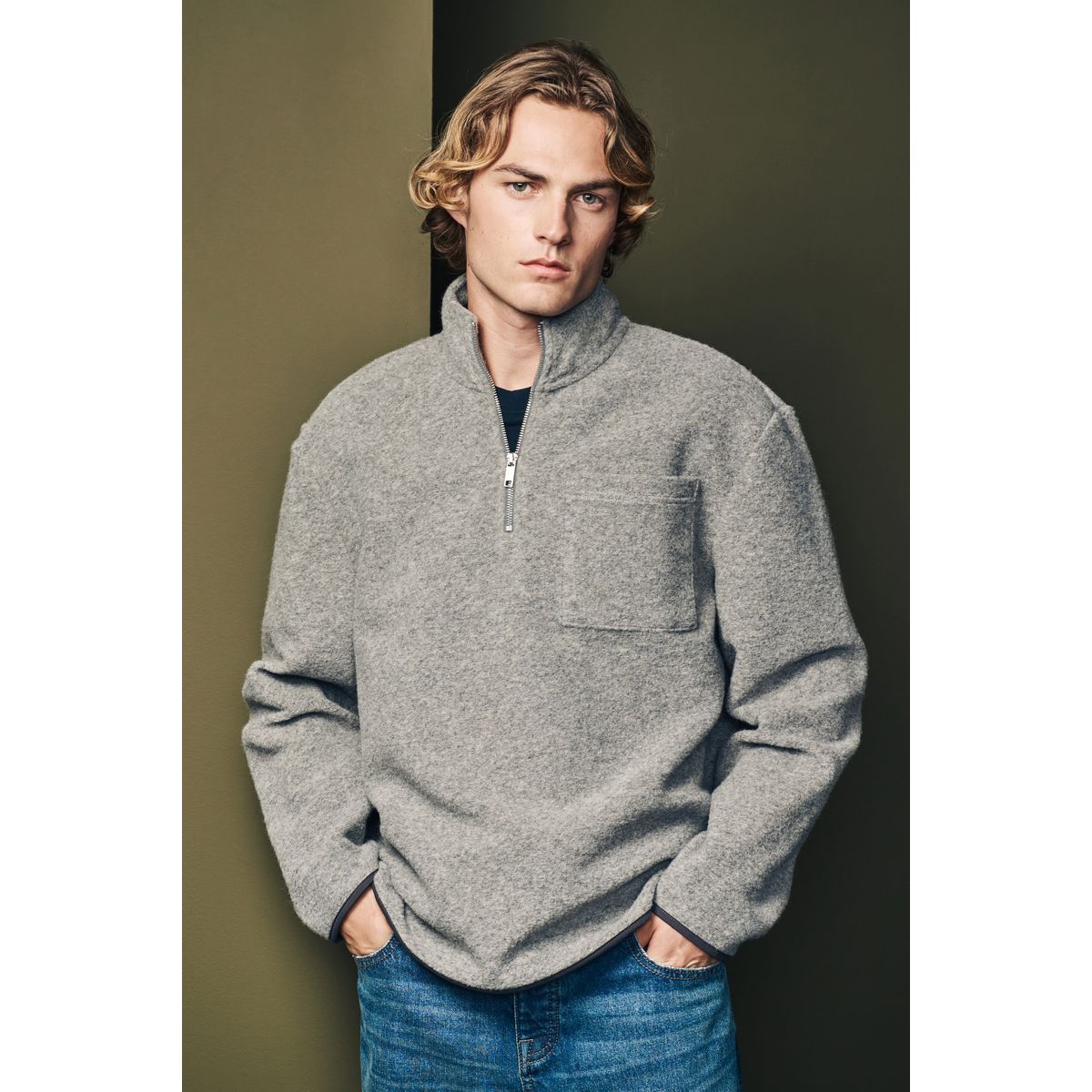 Sweat à col zippé en mélange de laine gris, NEXT