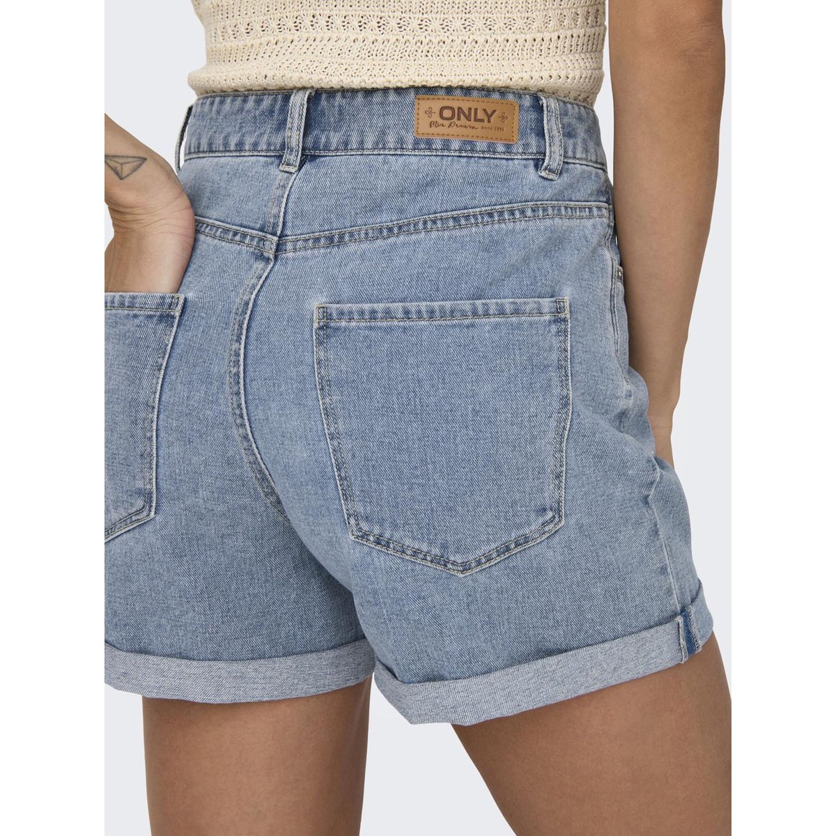 Short En Denim light blue denim, ONLY