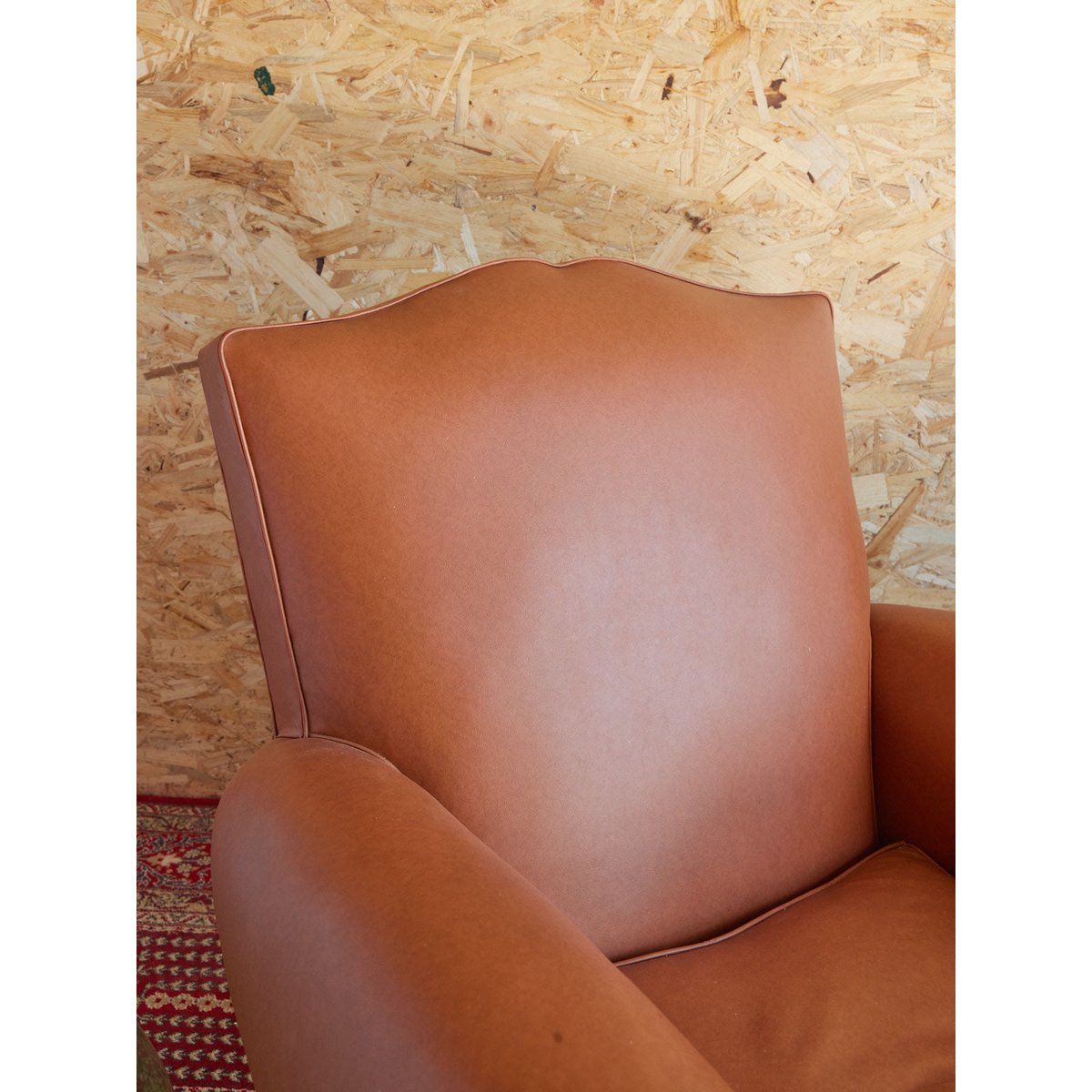 Paire de fauteuils club en cuir Ernest N°963 - Bon état marron, DEBONGOUT