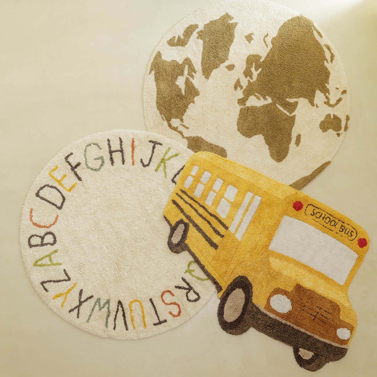 Tapis lavable RugCycled Carte du monde BACK TO SCHOOL rugcycled, naturel, LORENA CANALS