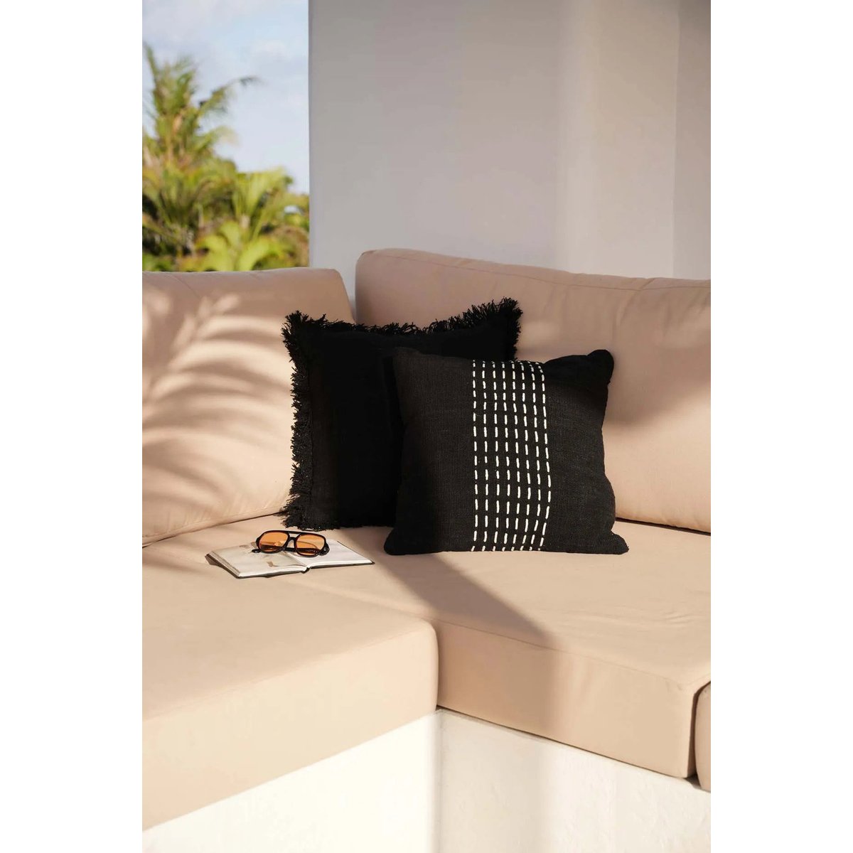 Housse de coussin en coton FULL MOON noir, BAZAR BIZAR