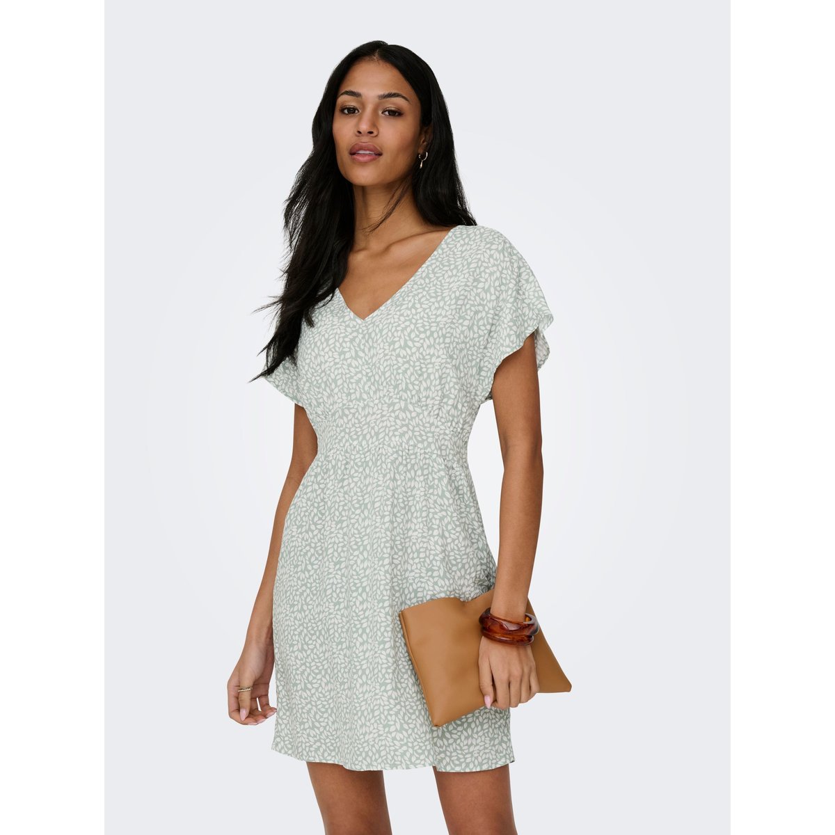 Robe jadeite, ONLY
