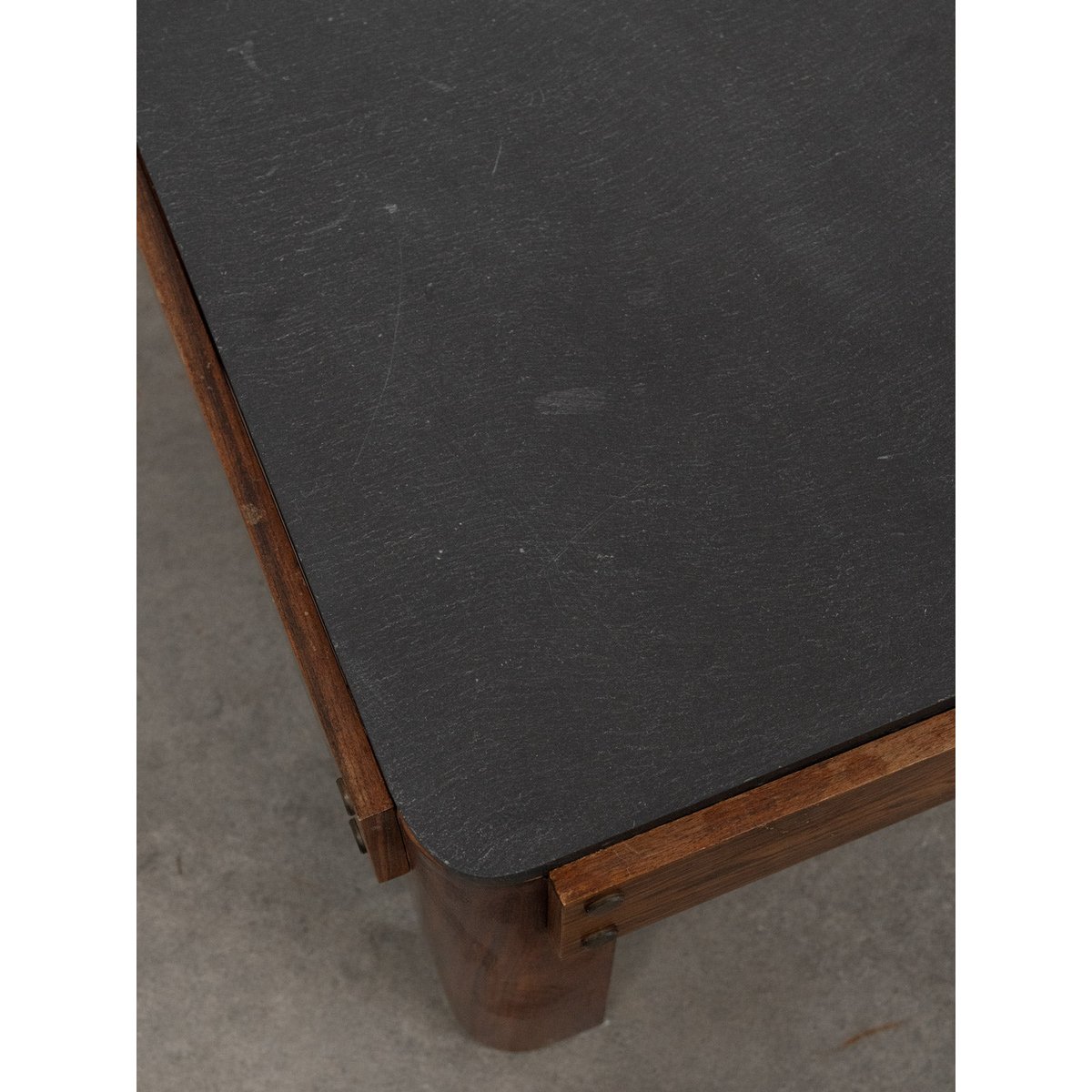 Table basse en bois et ardoise Marie-Pierre N°81 - Bon état gris, DEBONGOUT