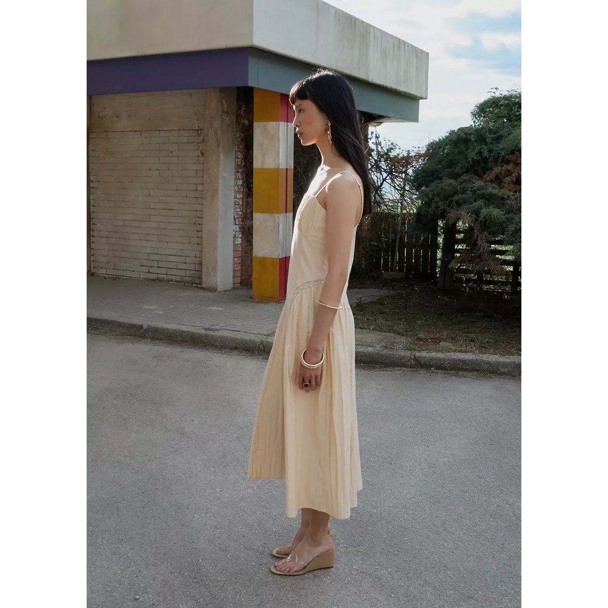 Robe corset avec détail en dentelle sable, MANGO