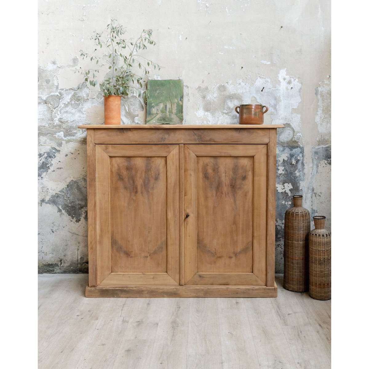 Buffet haut en bois Gilbert N°1915 - Bon état bois clair, DEBONGOUT