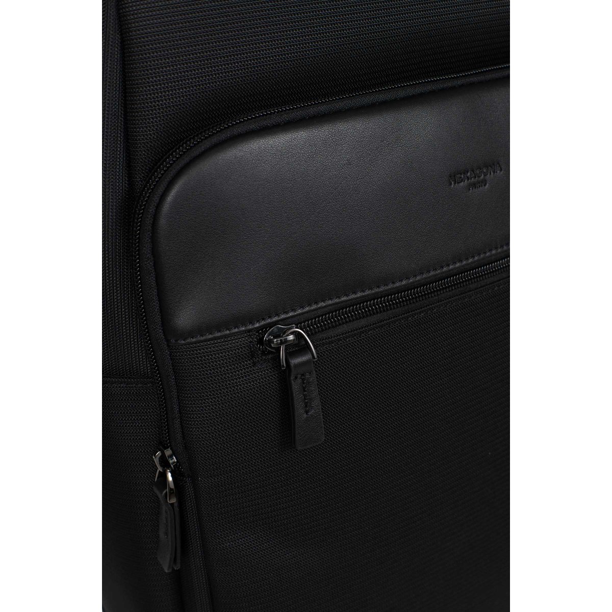 Sac à dos TRAVEL LIGHT noir, HEXAGONA