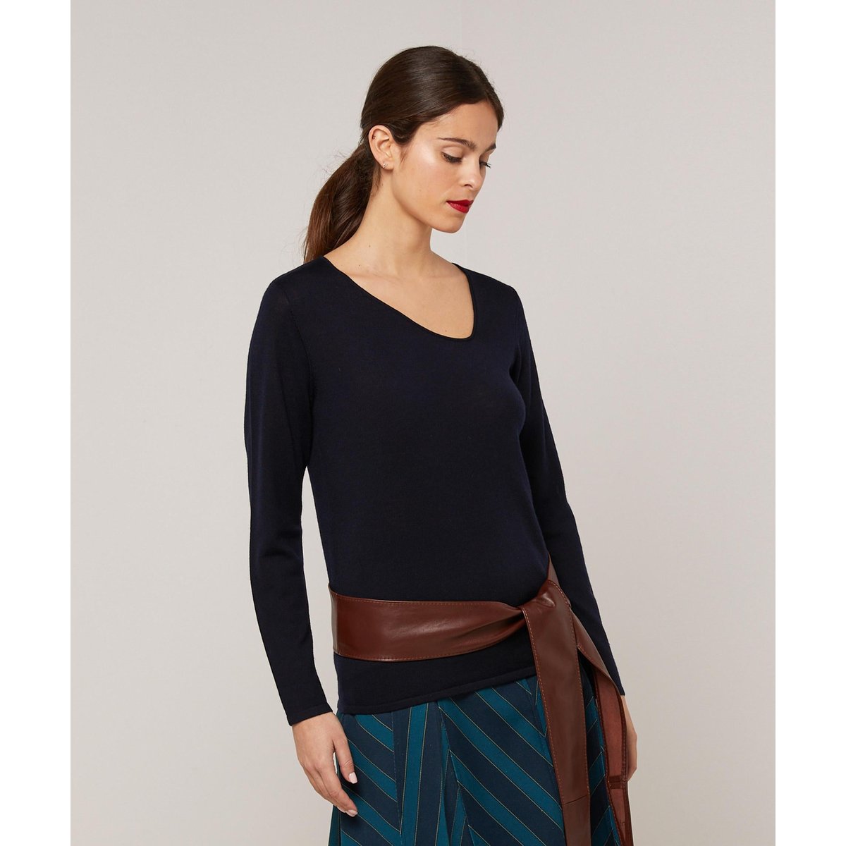 Pull encolure asymétrique en laine mérinos bleu marine, RODIER