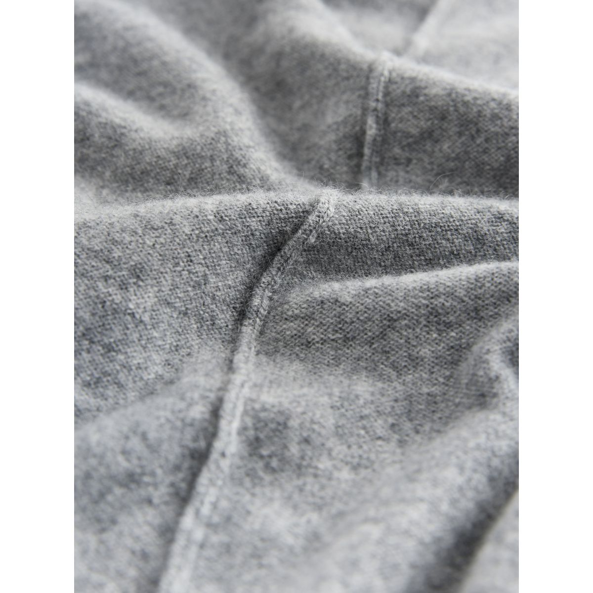 Pull n. cachemire à bords roulés gris, NEXT