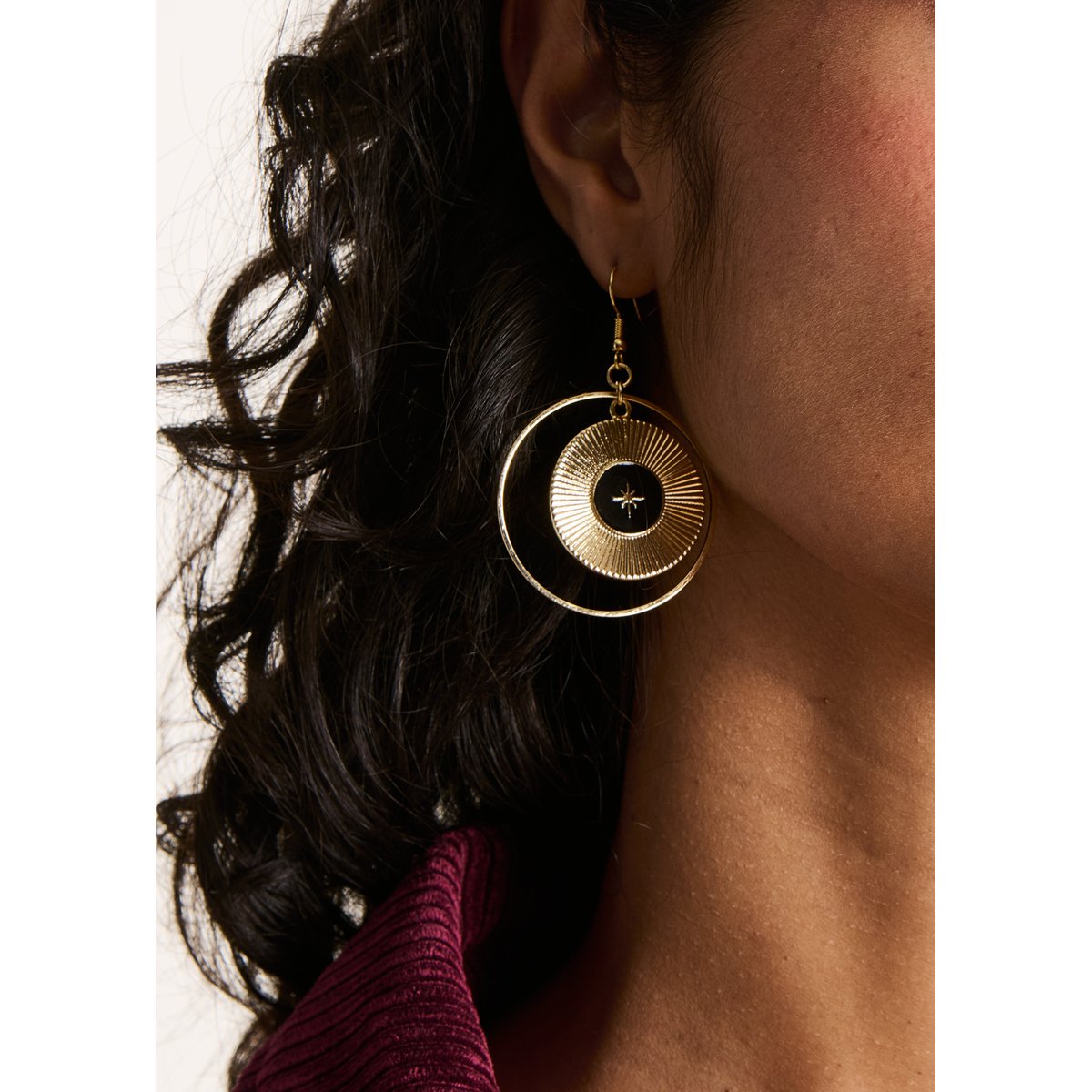 Boucles d'oreilles longues dorées light gold, LA FEE MARABOUTEE