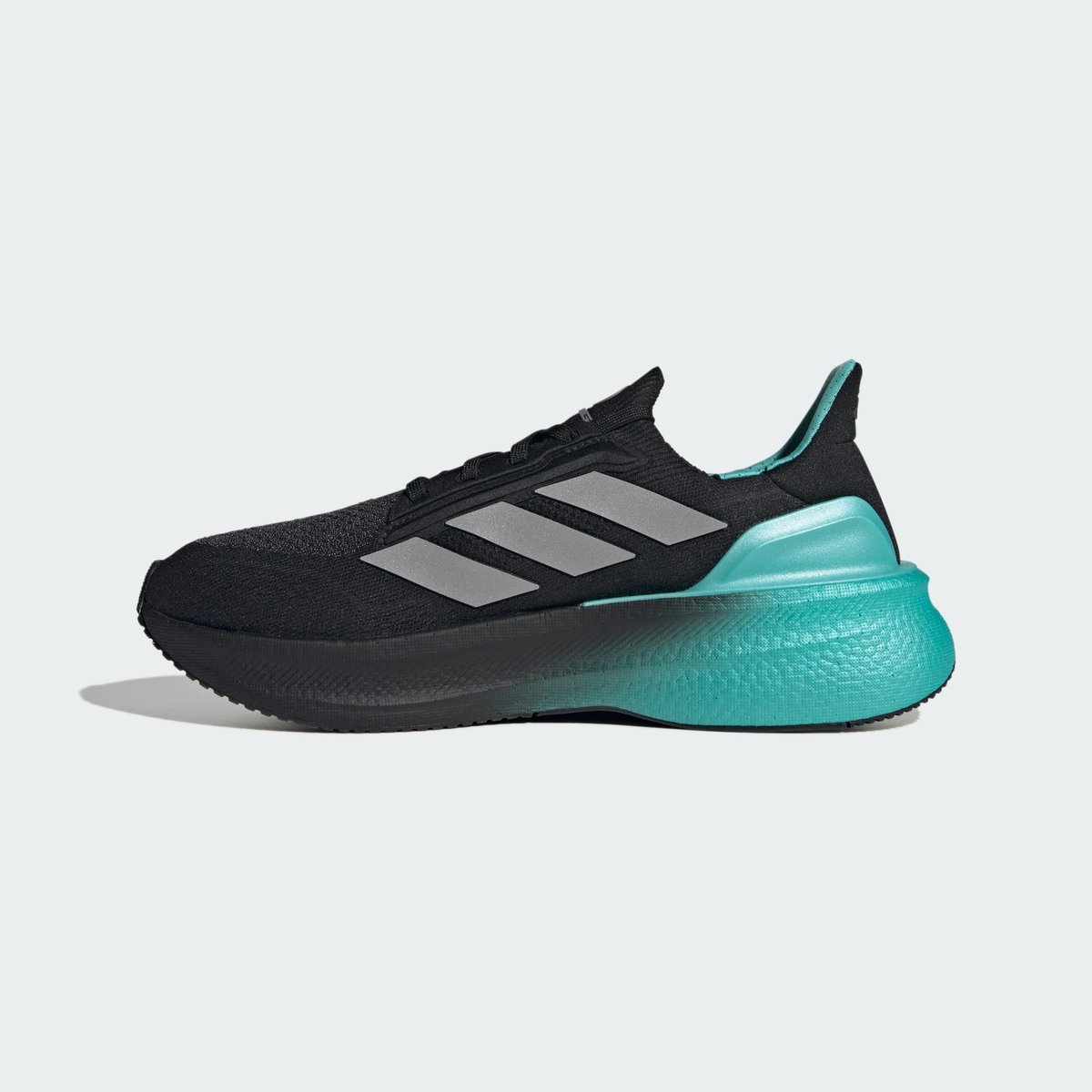 Chaussure Ultraboost 5 Mercedes Amg Petronas F1 Team Chaussure Ultraboost 5 Mercedes Amg Petronas F1 Team core black / silver metallic / semi mint rush, adidas Performance