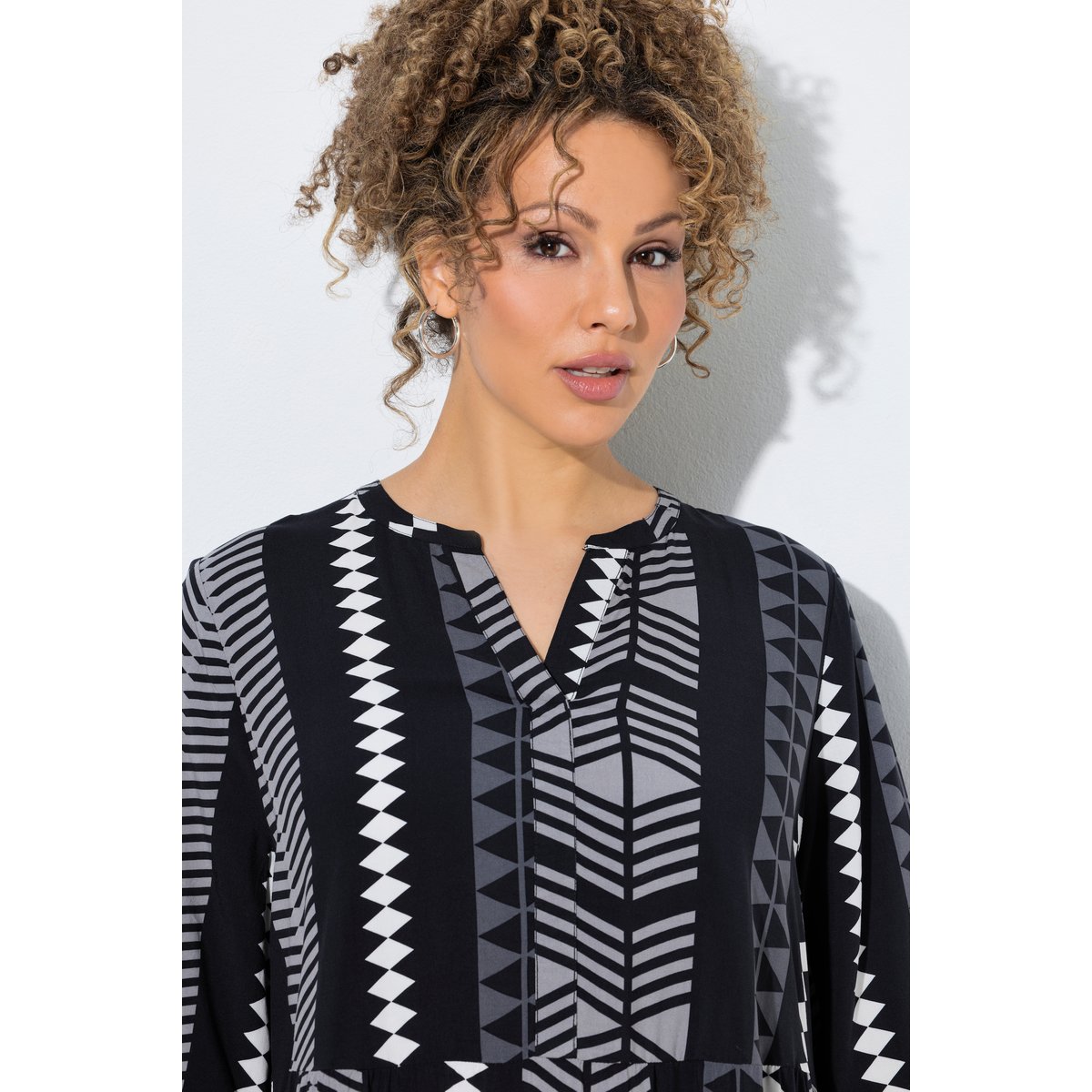 Robe imprimé graphique noir, ULLA POPKEN