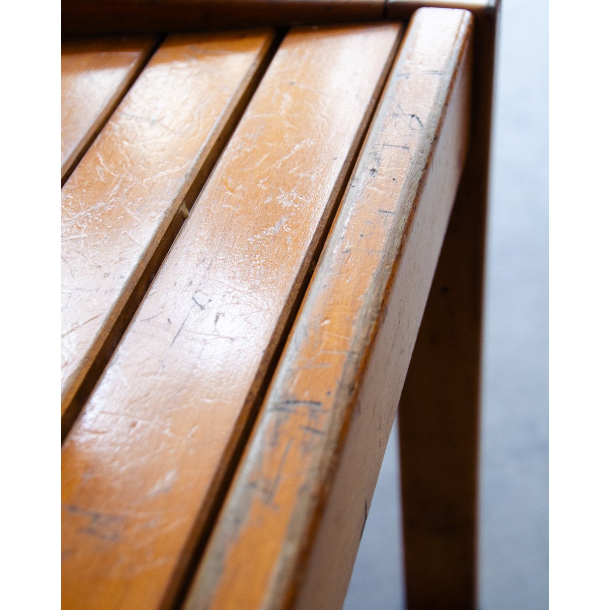 Chaise en bois clair minimaliste Alma N°1539 - Bon état bois clair, DEBONGOUT
