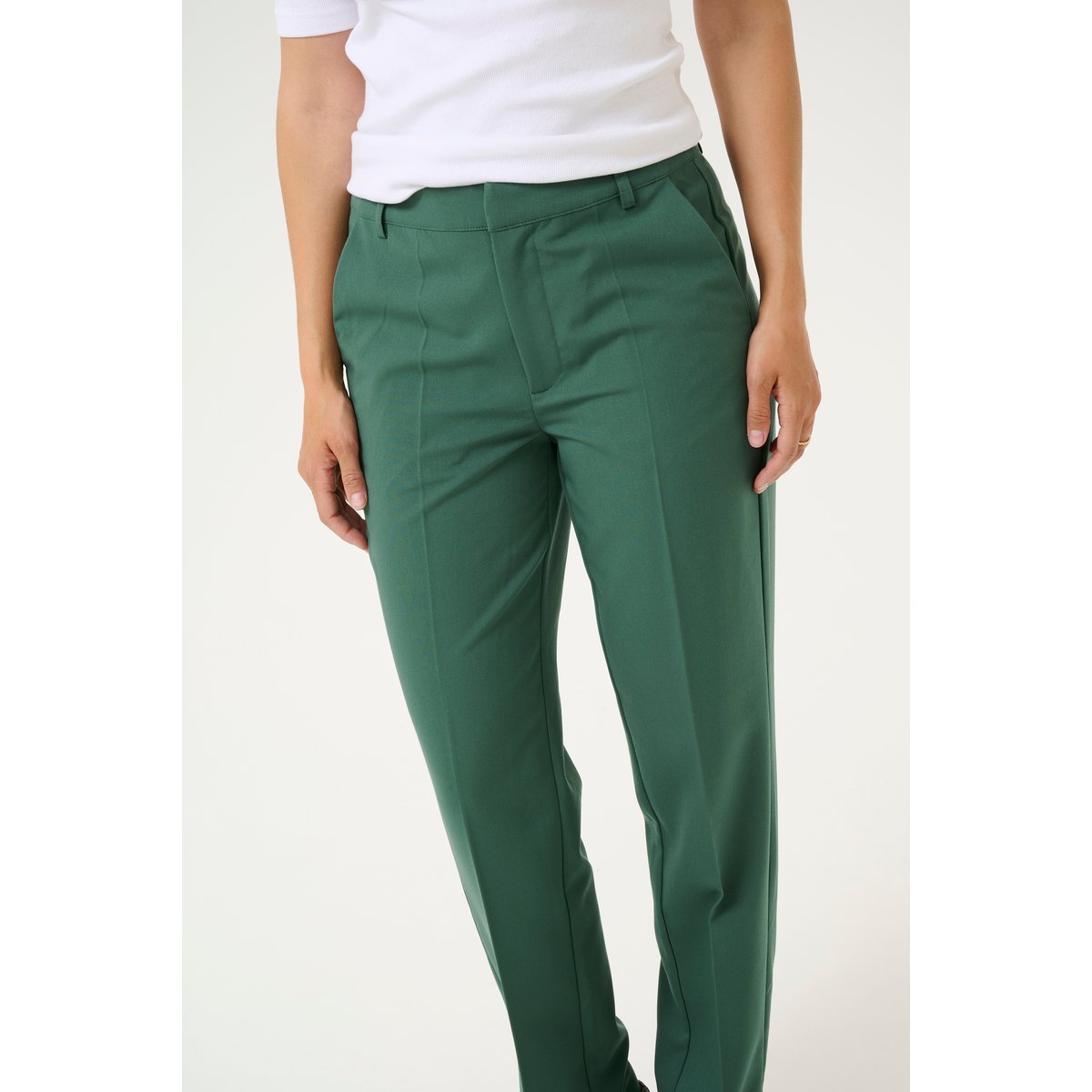 Pants Suiting vert garden topiary, KAFFE