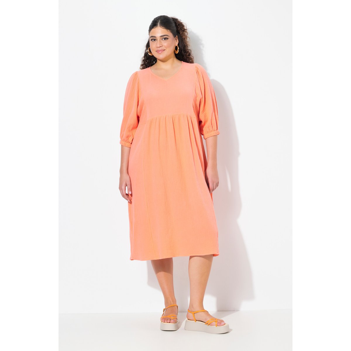 Robe midi en mousseline. Manches courtes corail, ULLA POPKEN
