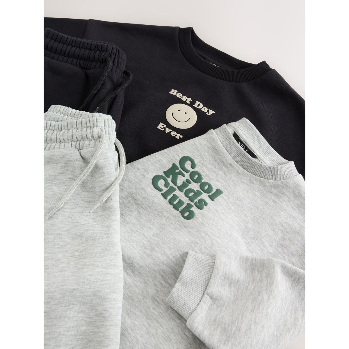 Haut ras du cou et pantalon de jogging, 4 pcs gris, NEXT