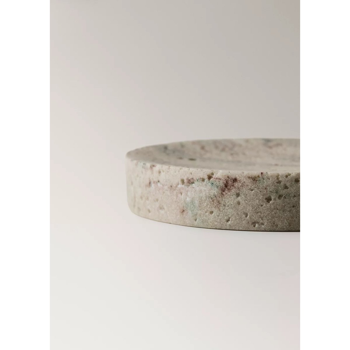 Porte-savon en résine effet travertin sable, MANGO HOME