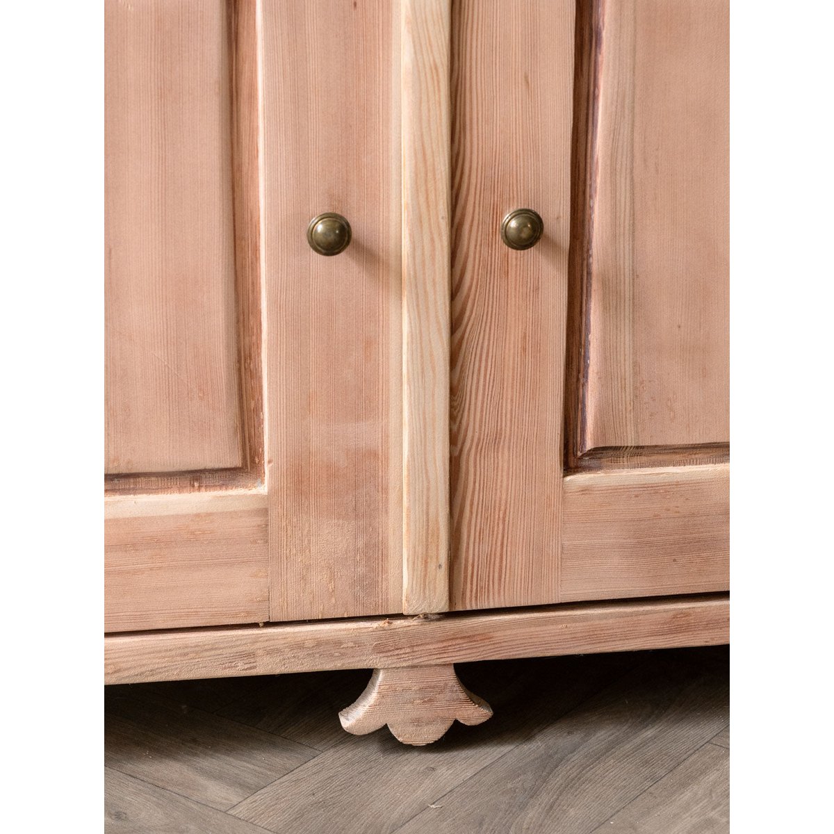 Petit buffet en bois Gilbert N°1746 - Bon état bois clair, DEBONGOUT