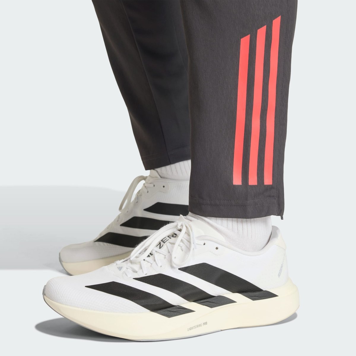 Pantalon De Présentation Liverpool Fc Tiro 25 Competition Pantalon De Présentation Liverpool Fc Tiro 25 Competition utility black, adidas Performance