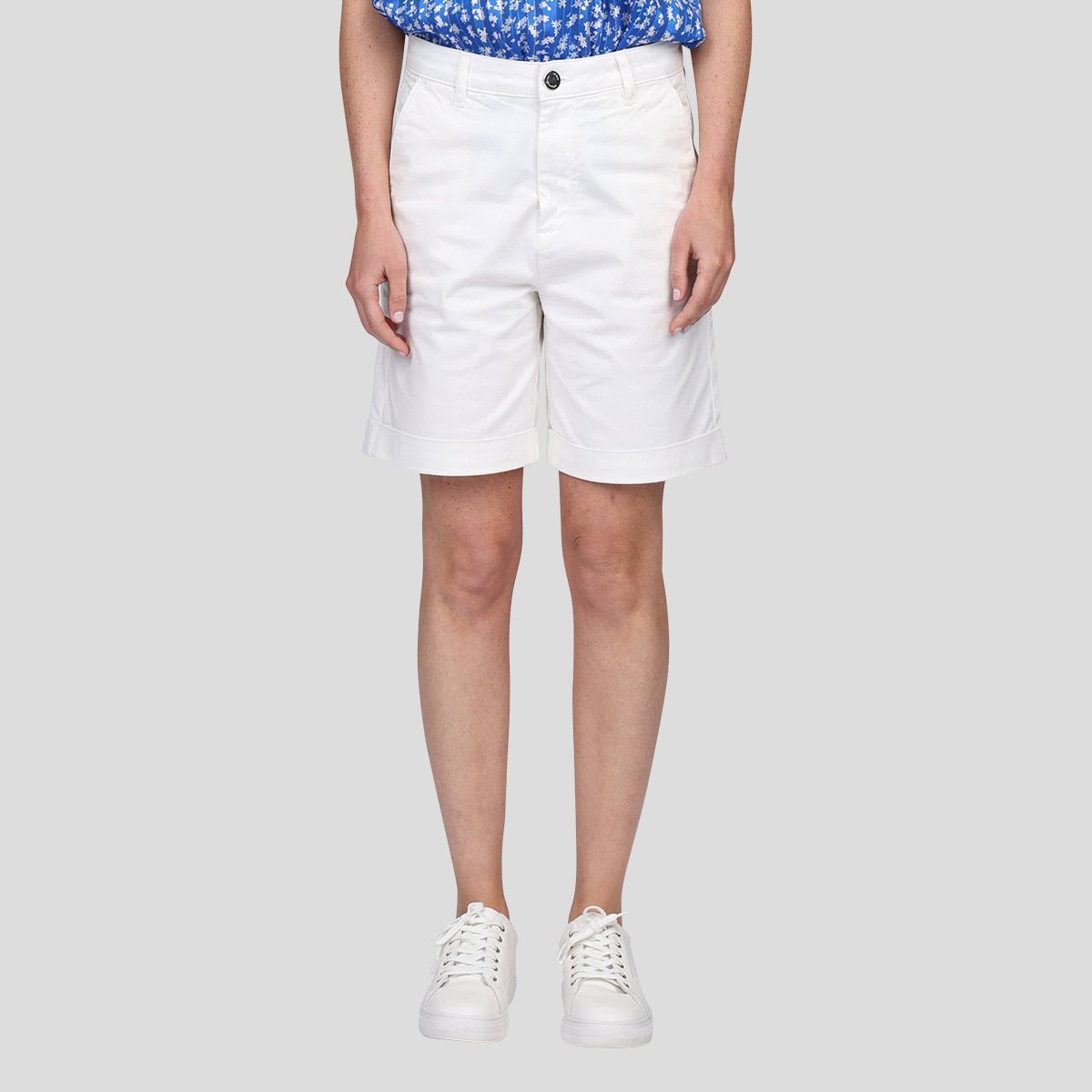 Bermuda Daniel blanc, MISE AU GREEN