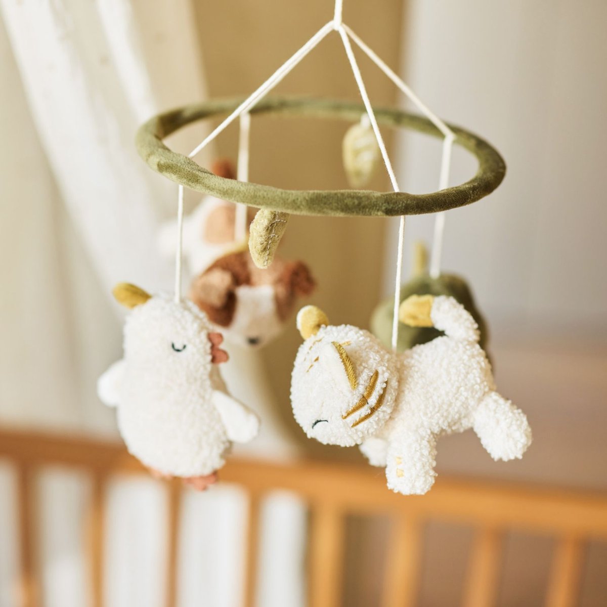 Mobile bébé vert, beige, jaune, JOLLEIN