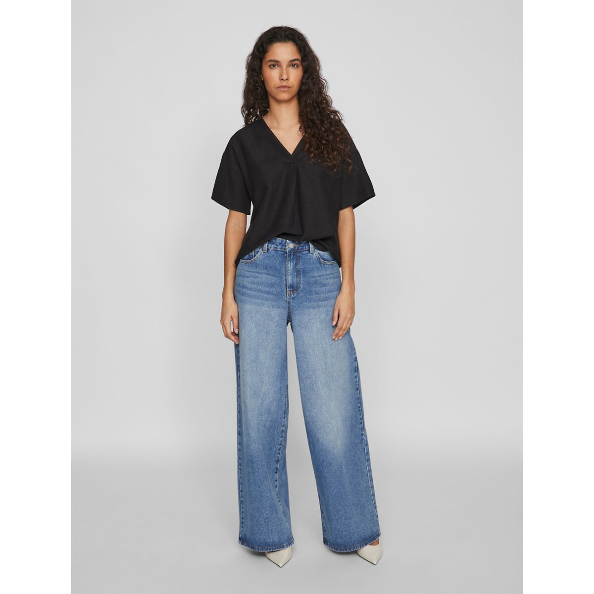 Blouse manches courtes, col V noir, VILA