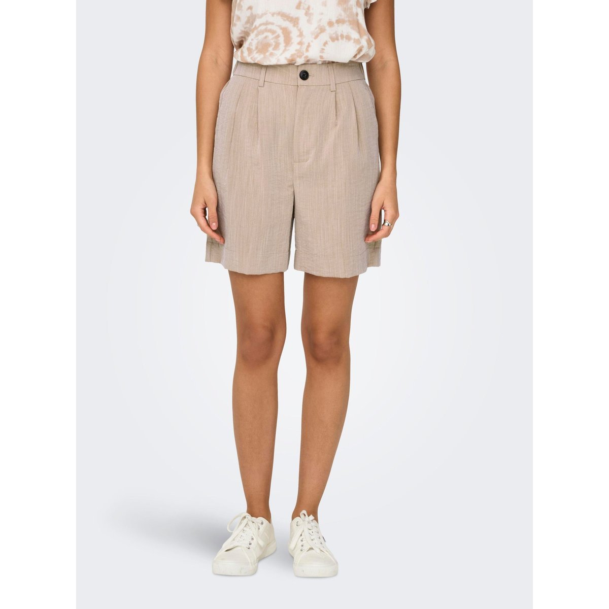 Short safari, ONLY