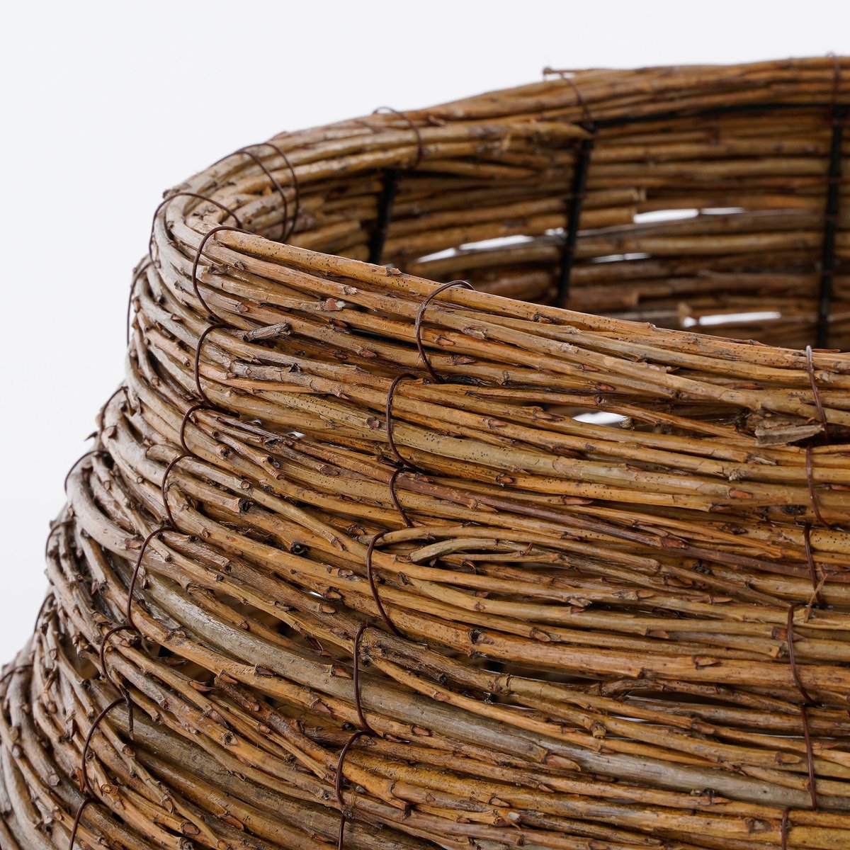 Cache-pied de Noël en branches de saule tressées Ø55 cm MITHRA brun, MICA DECORATIONS