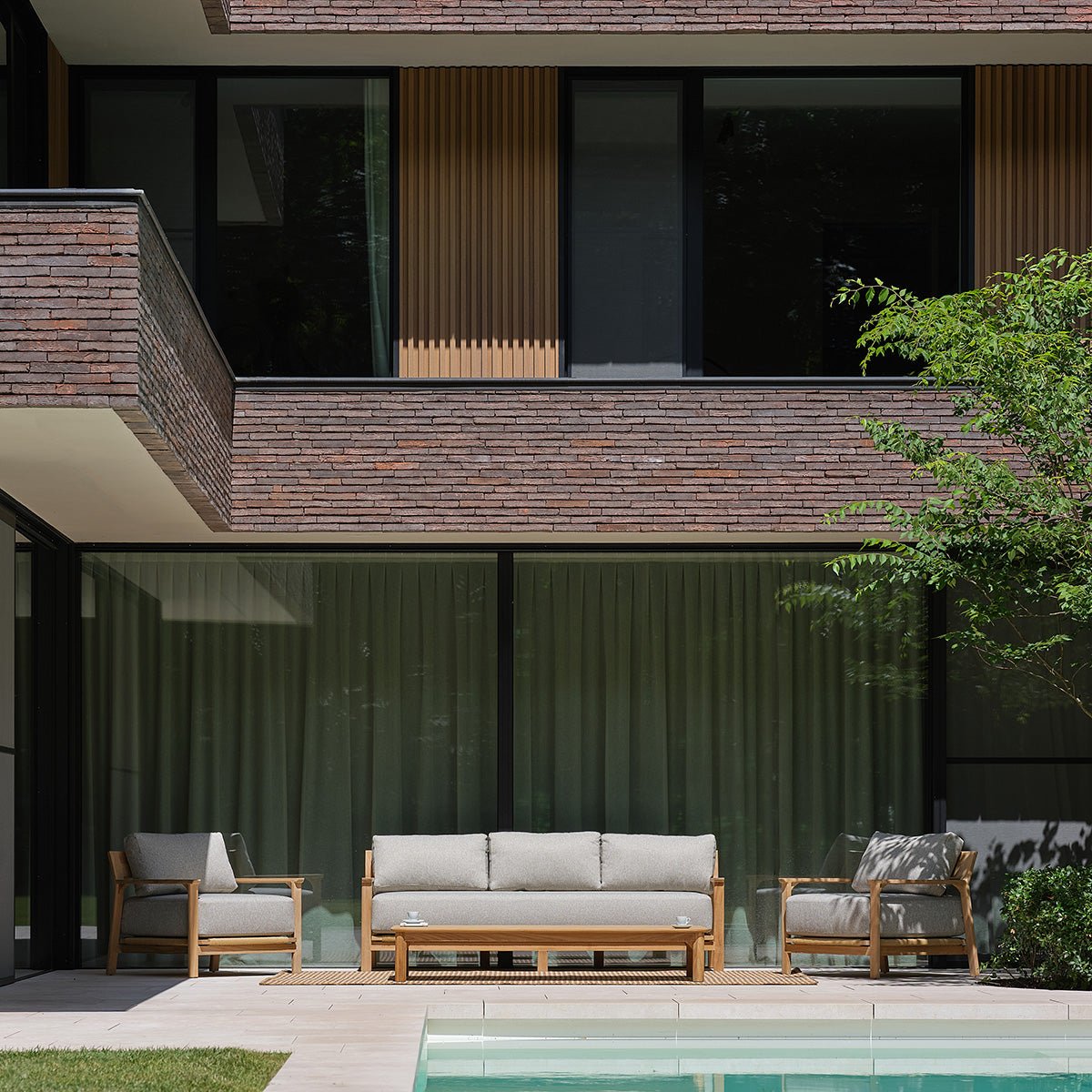 Salon de jardin bas en teck avec coussins gris chiné 5 personnes PIANA gris_chine, BERAH GETAH