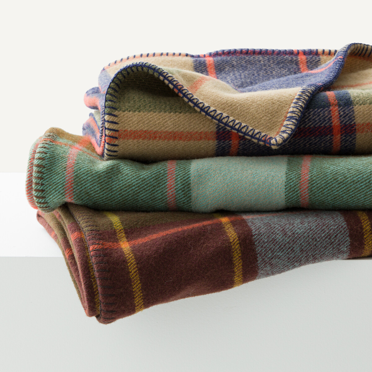 Kariertes Plaid aus Wolle, Kaspi kariert, AM.PM