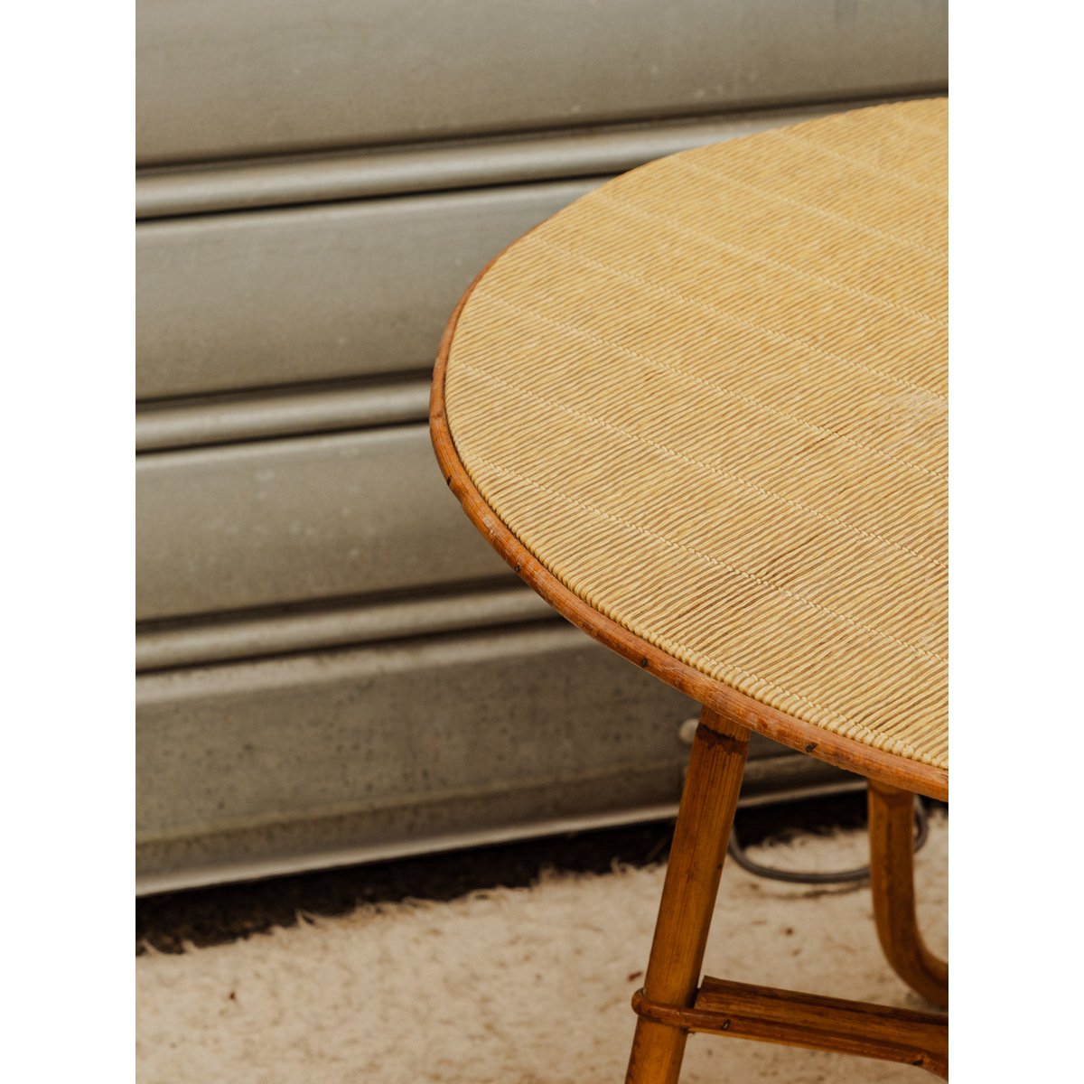 Table d'appoint en rotin Francine N°1694 - Bon état bois clair, DEBONGOUT