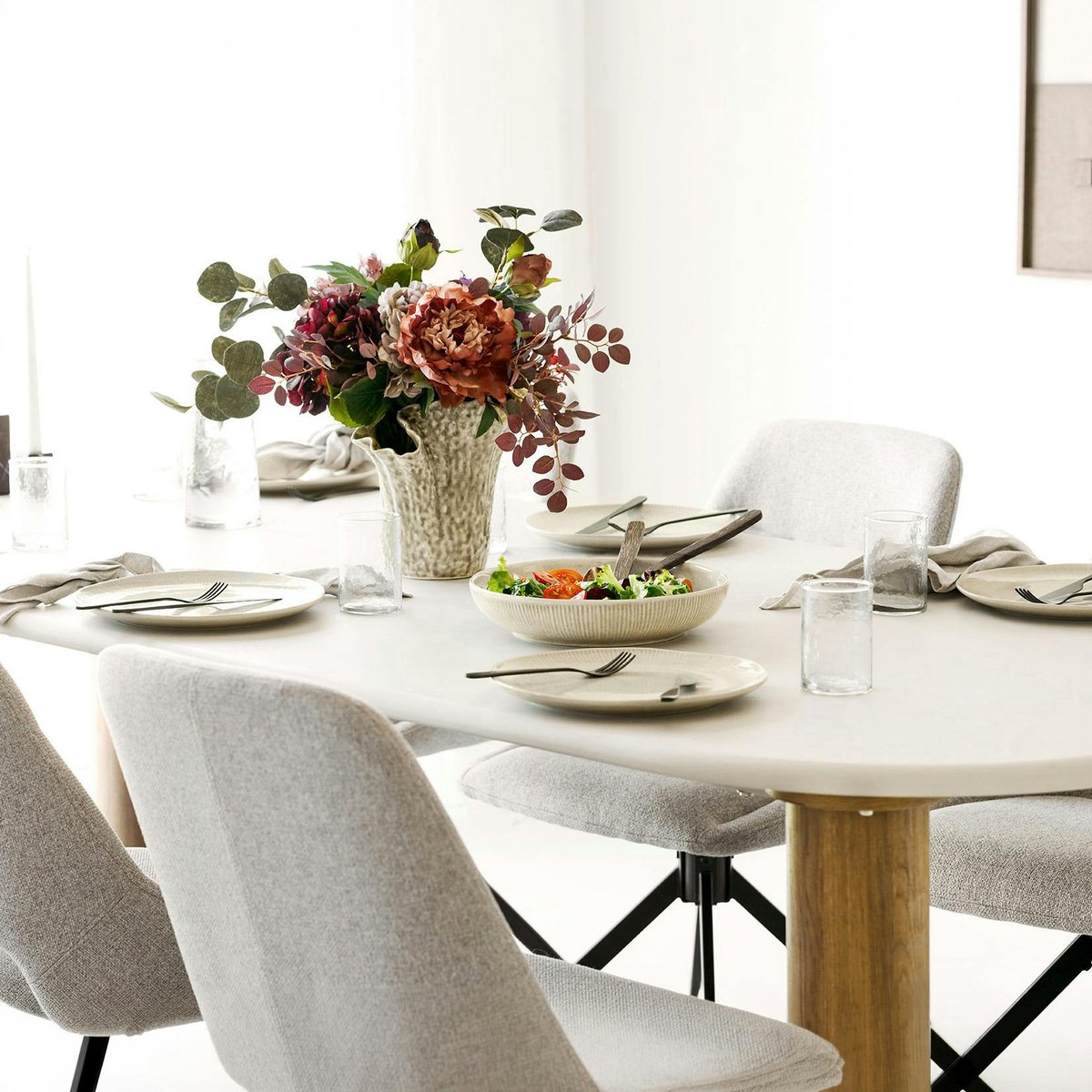 Table à manger aspect ciment clair 240 cm KNOX beige, PIER IMPORT