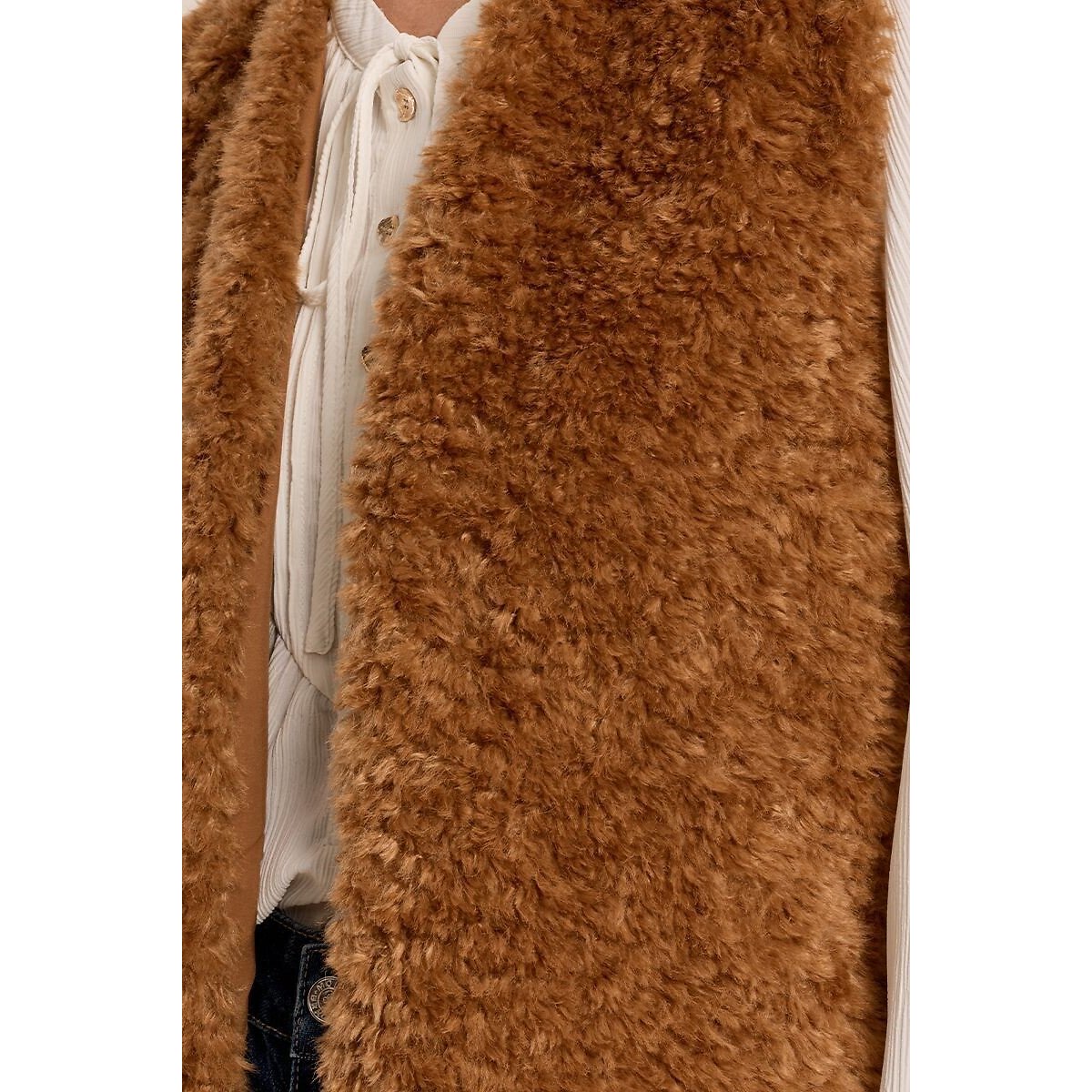 Mouwloos vest in sherpa camel, MOLLY BRACKEN