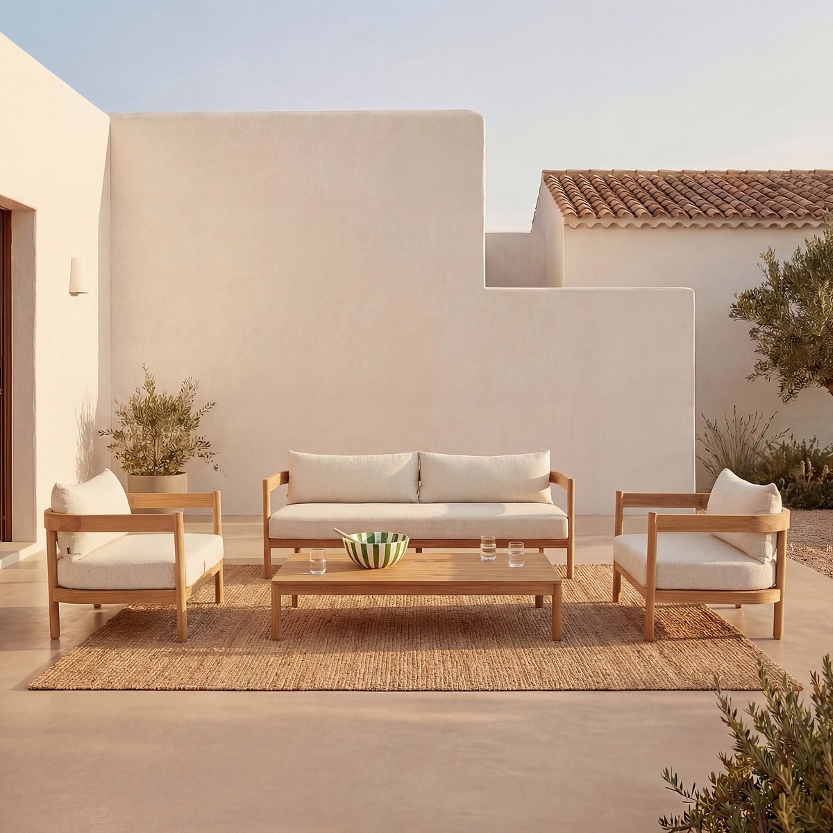 Canapé de jardin 3 places en teck massif et tissu imperméable FIGARI blanc cassé, HABITAT