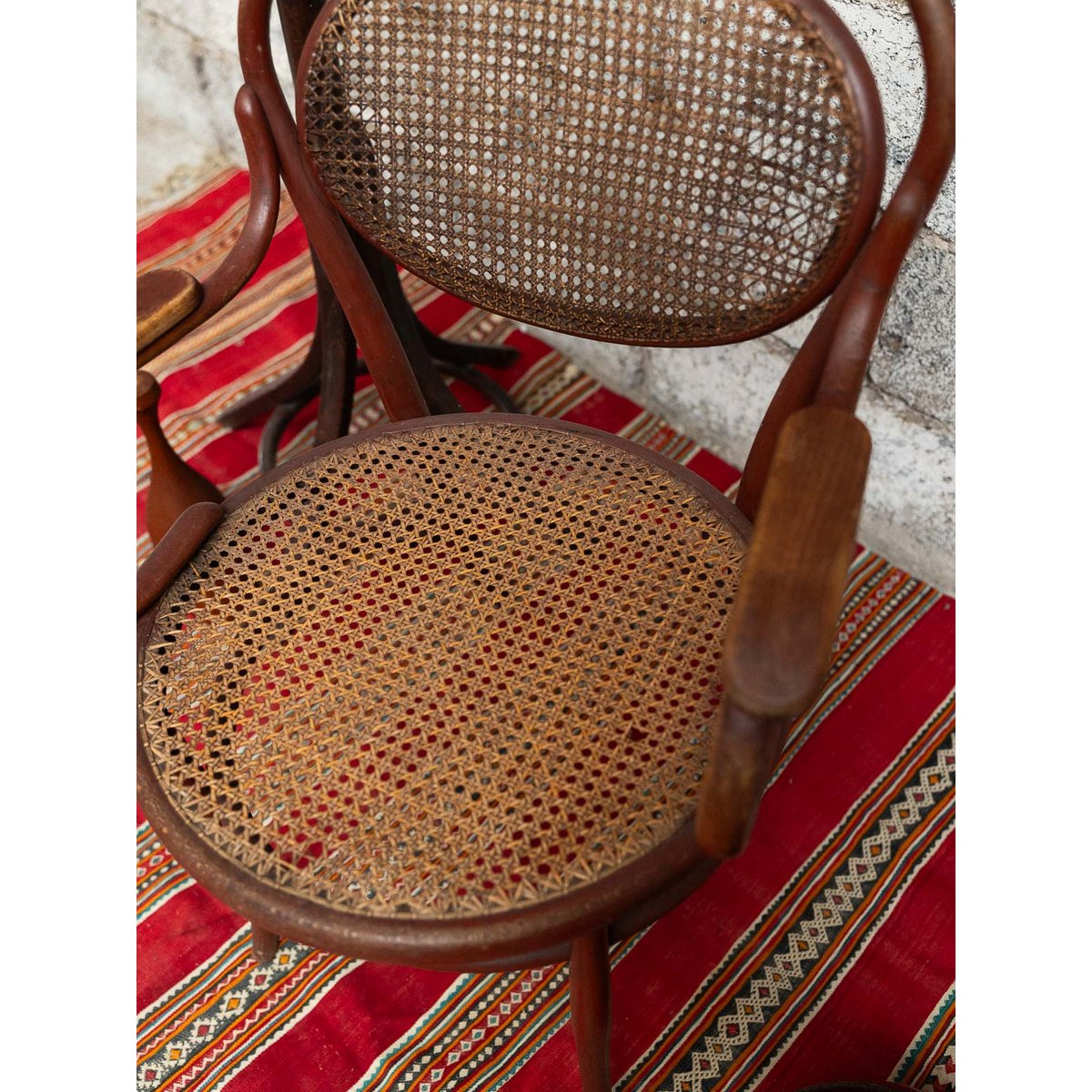 Fauteuil en cannage Ernest N°1501 - Bon état marron, DEBONGOUT