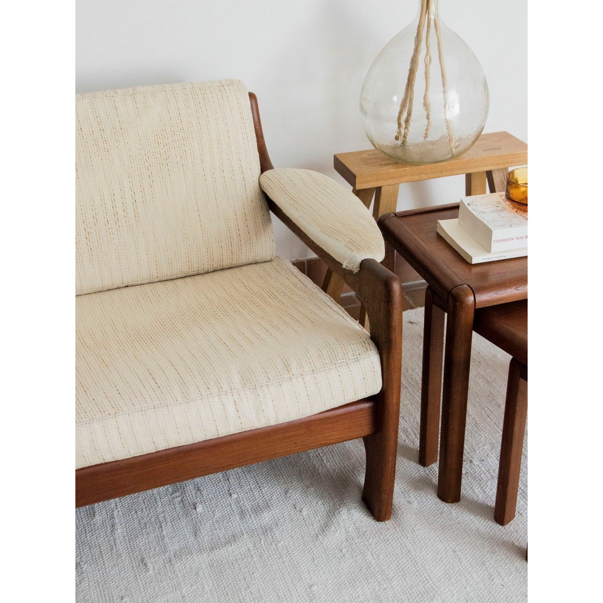 Banquette en teck massif Clara N°67 - Bon état beige, DEBONGOUT