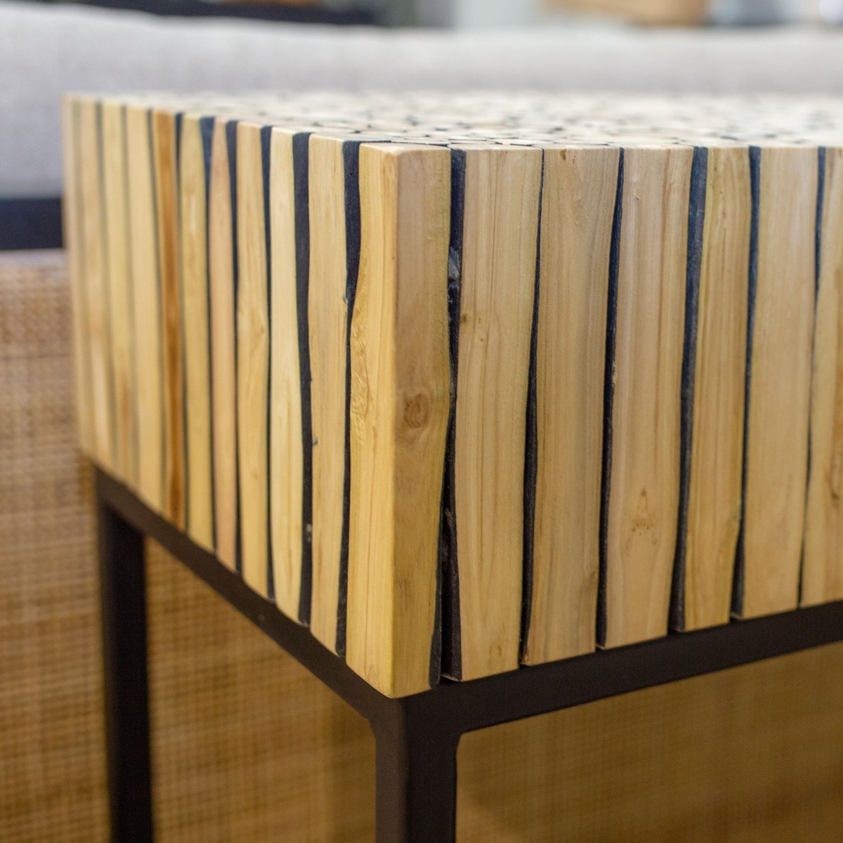 Meuble d'appoint en métal et branche de teck, TAHAA noir, NOW'S HOME