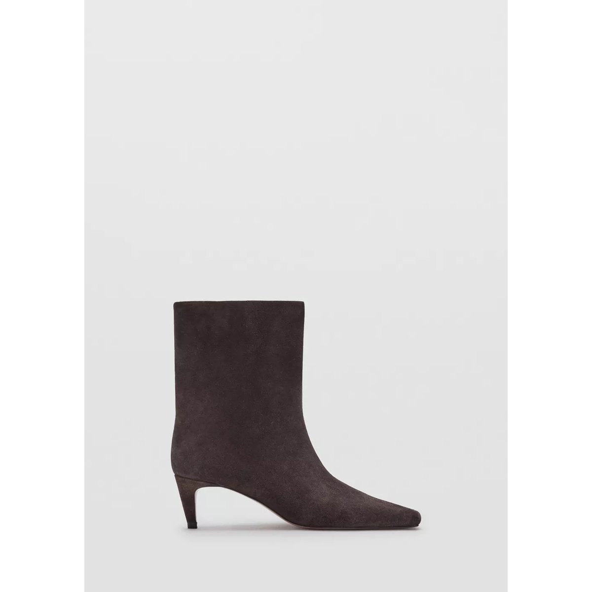 Bottines à talons en cuir suédé à bout carré chocolat, MANGO