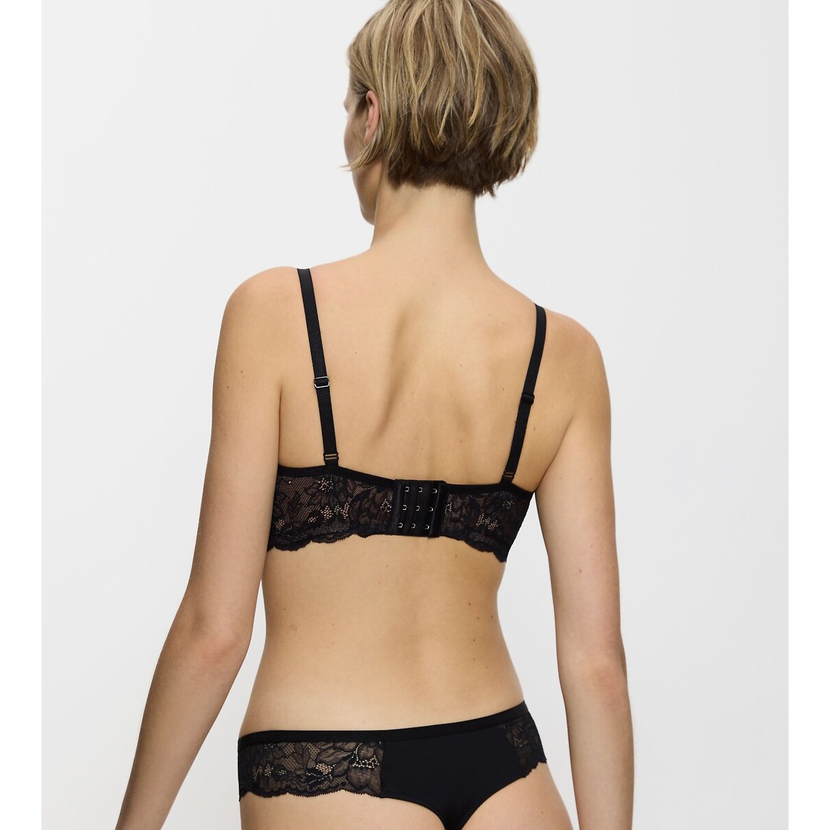 BH zonder beugels, Amourette Charm zwart, TRIUMPH