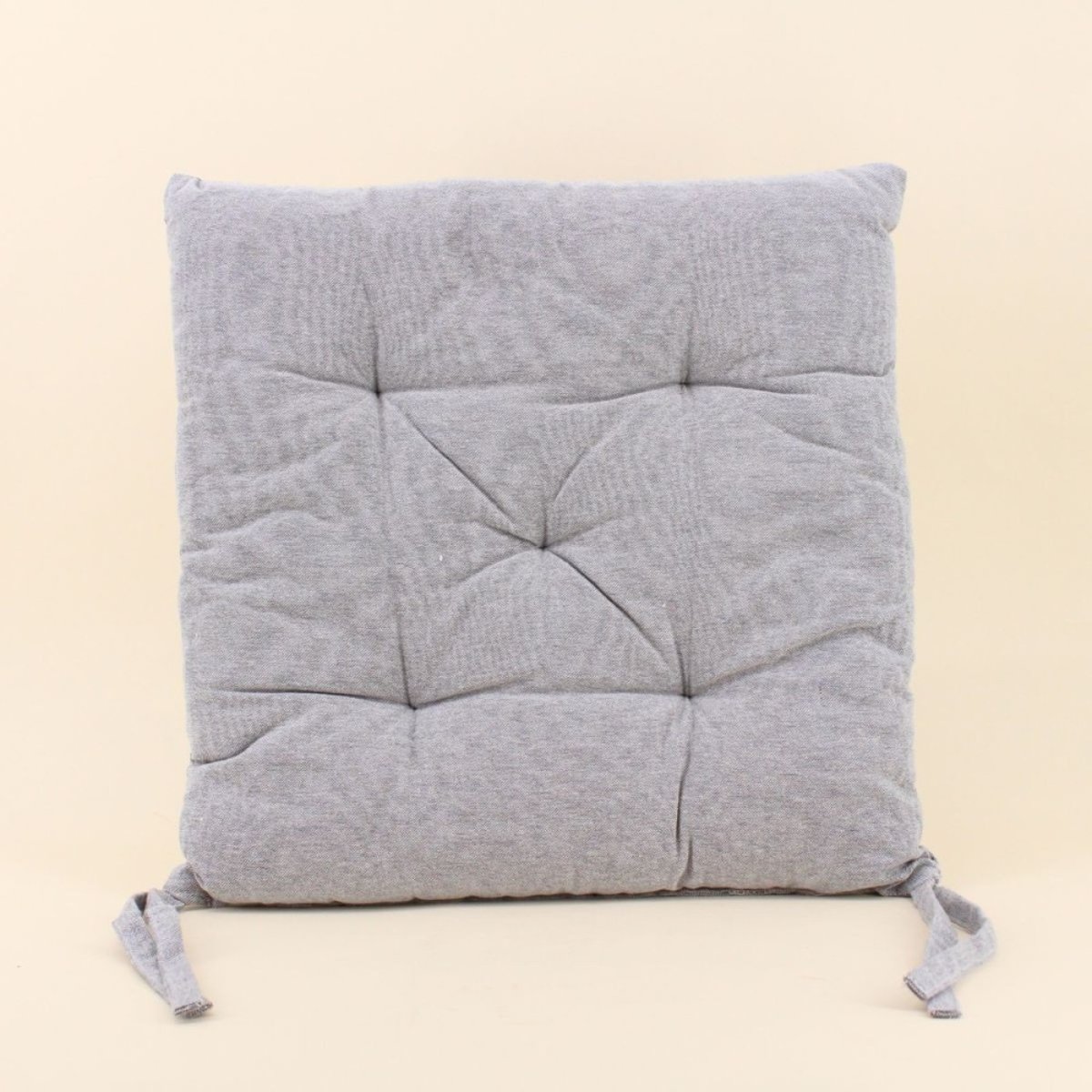 Lot de 4 galettes de chaise capitonnée gris, ORNAMI