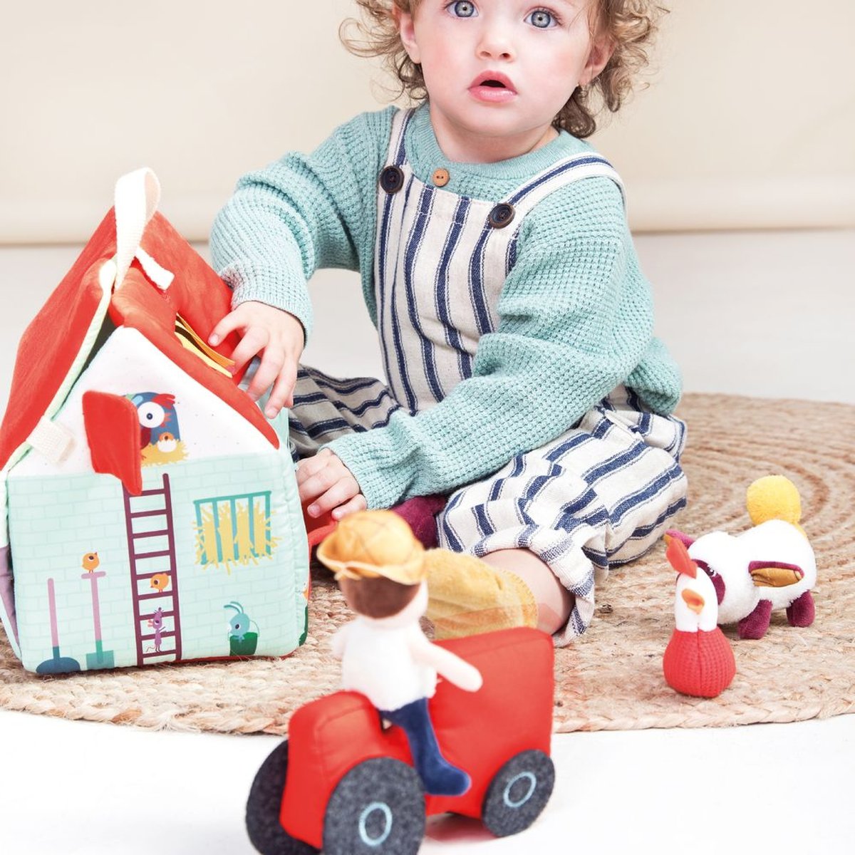 Peluche d'activités Ma première ferme orange, vert, bleu, LILLIPUTIENS