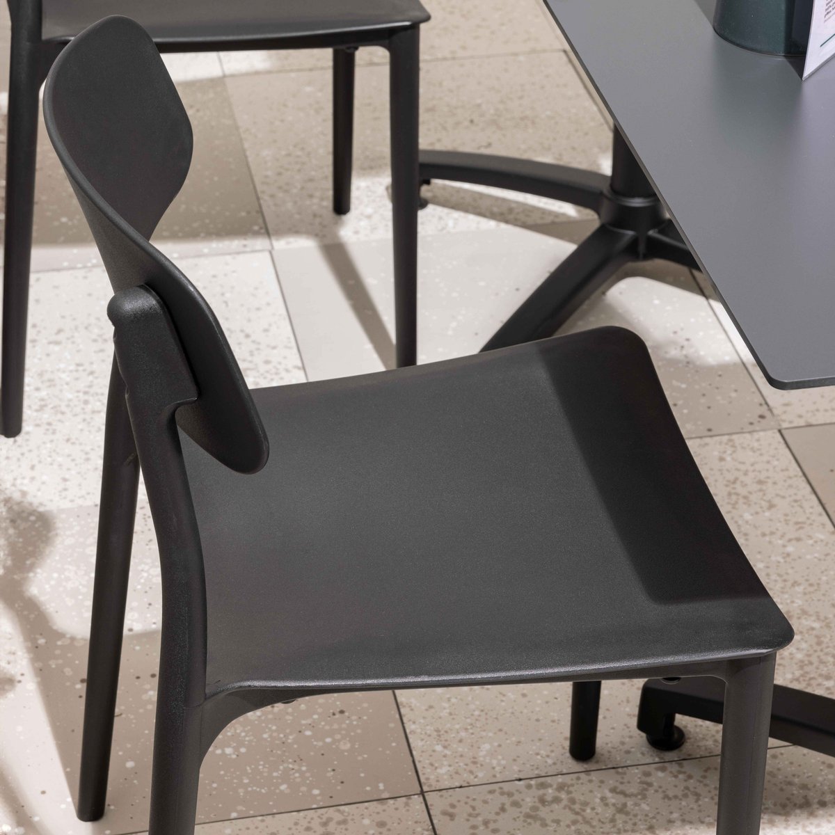 Lot de 2 chaises de jardin en polypropylène, SOFIA noir, OVIALA