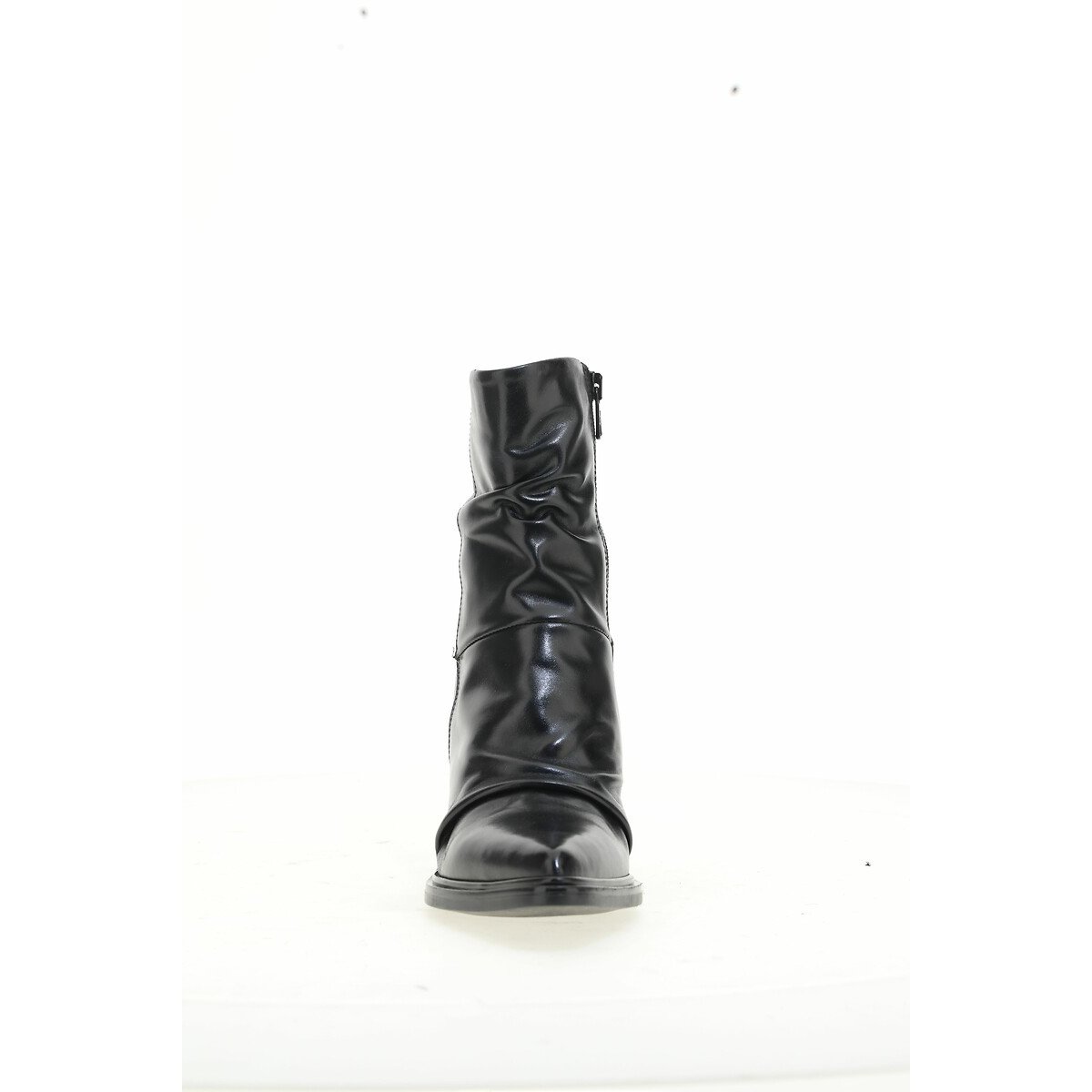 Ruched Leather Ankle Boots with Pointed Toe black, MJUS
